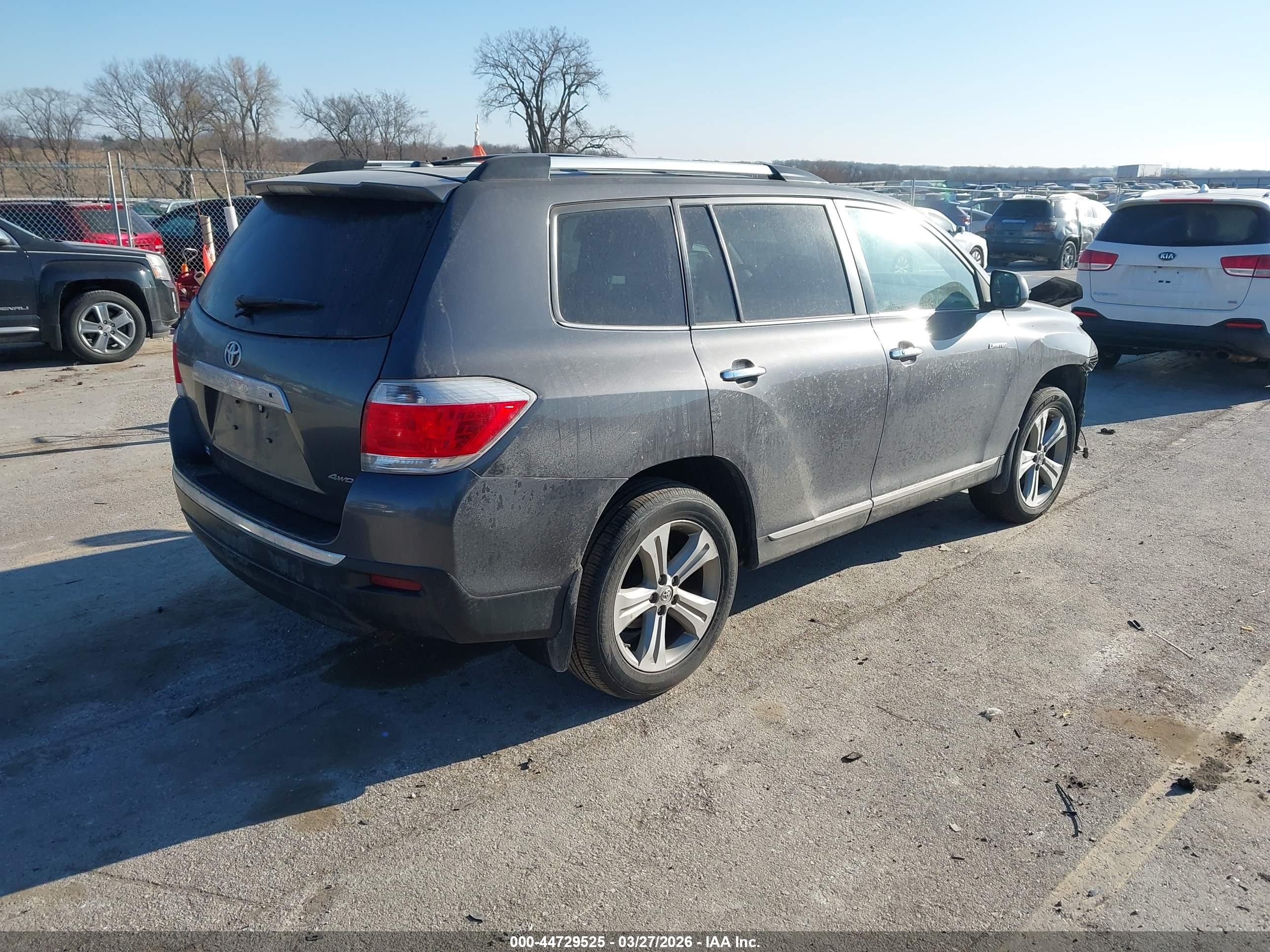 TOYOTA HIGHLANDER image 4