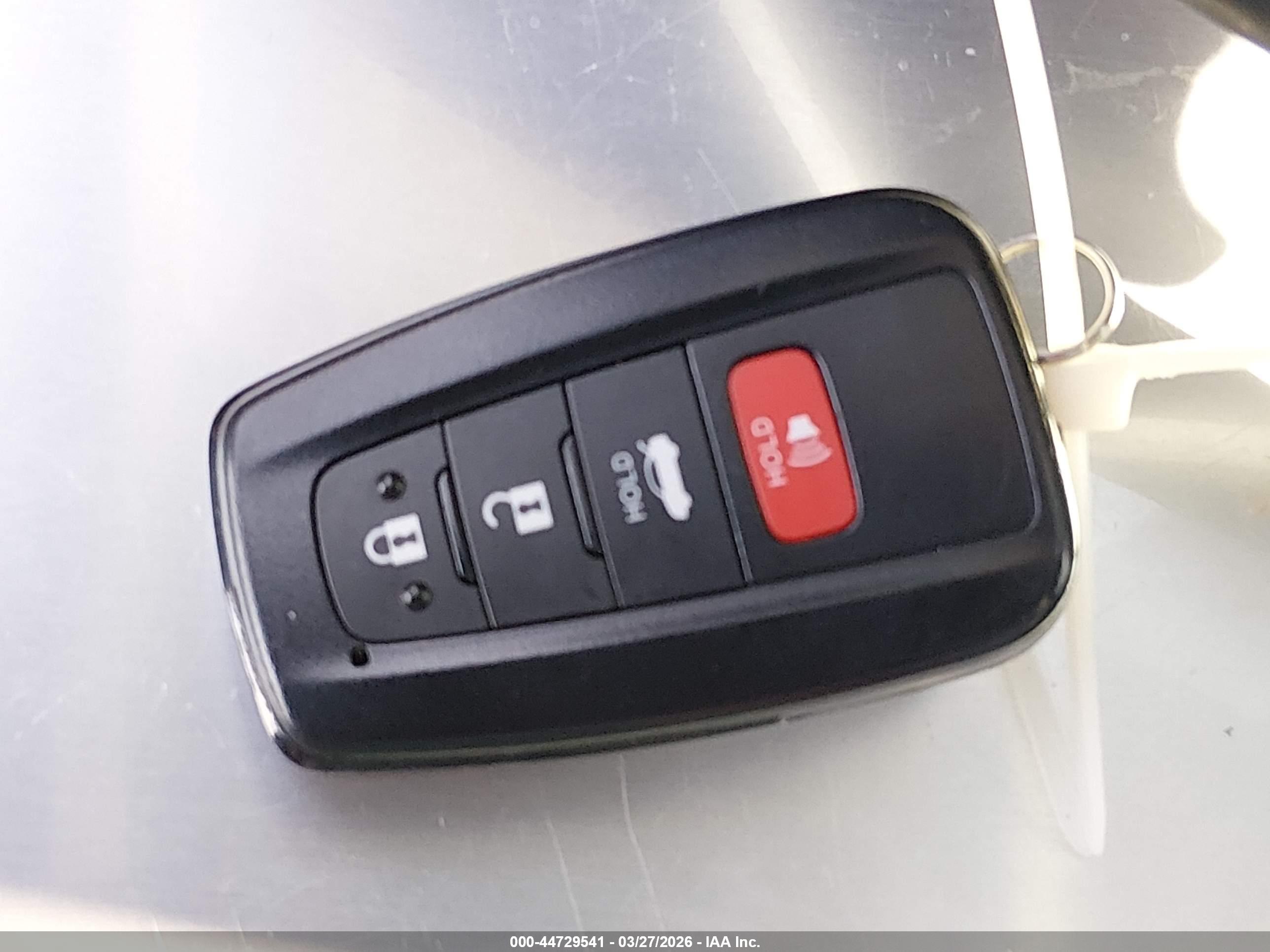 TOYOTA CAMRY image 11