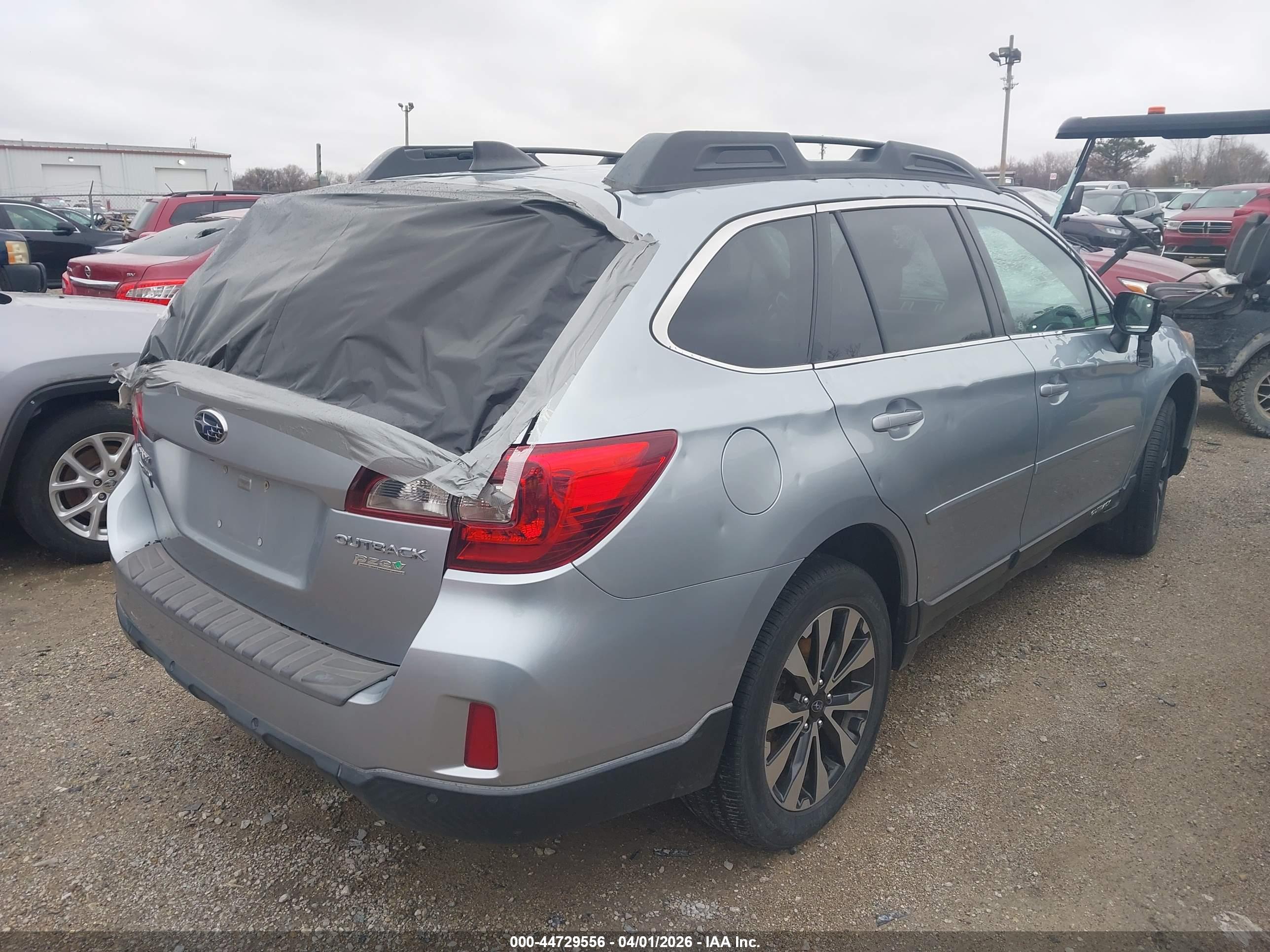 SUBARU OUTBACK image 4