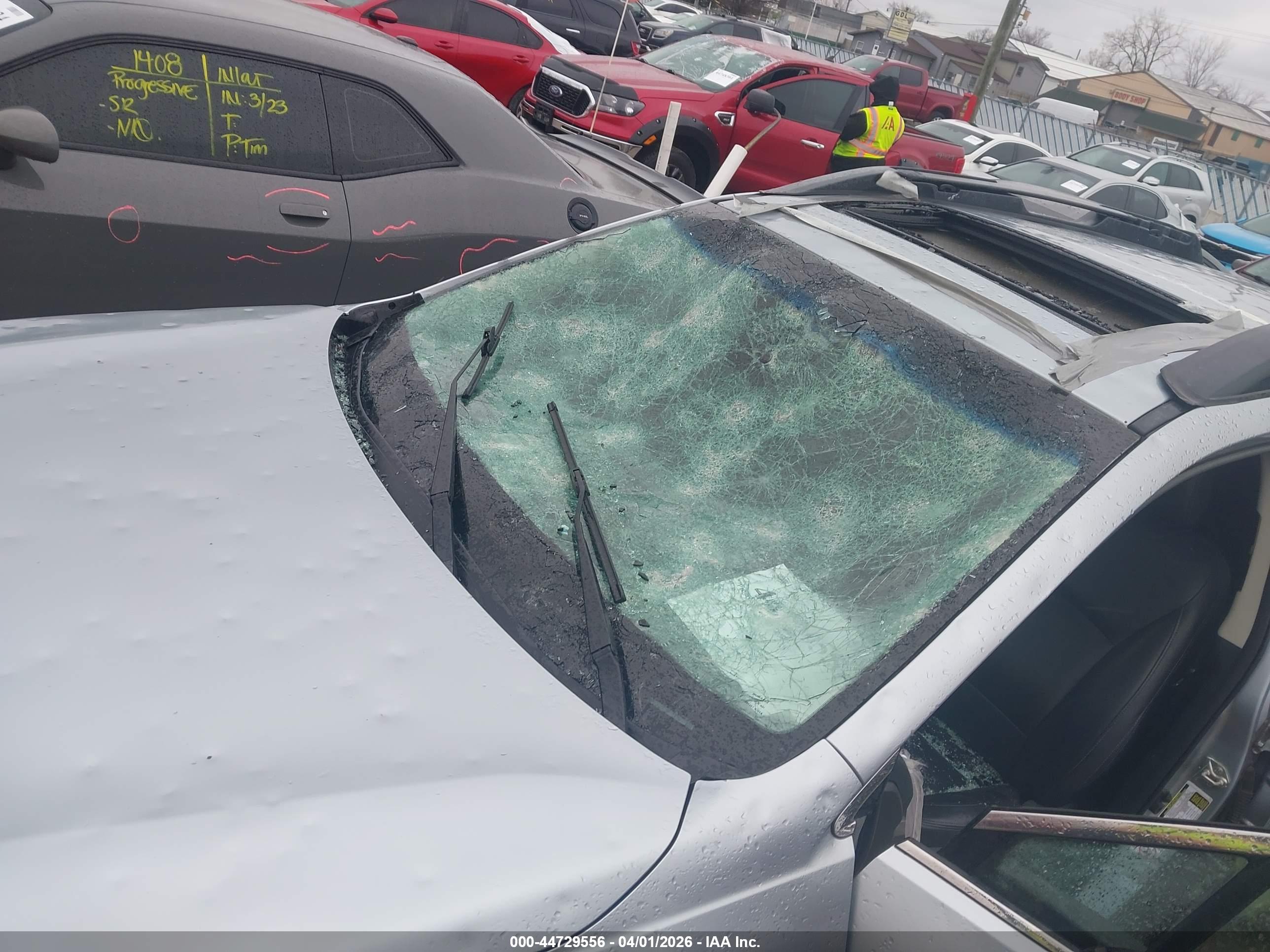 SUBARU OUTBACK image 6