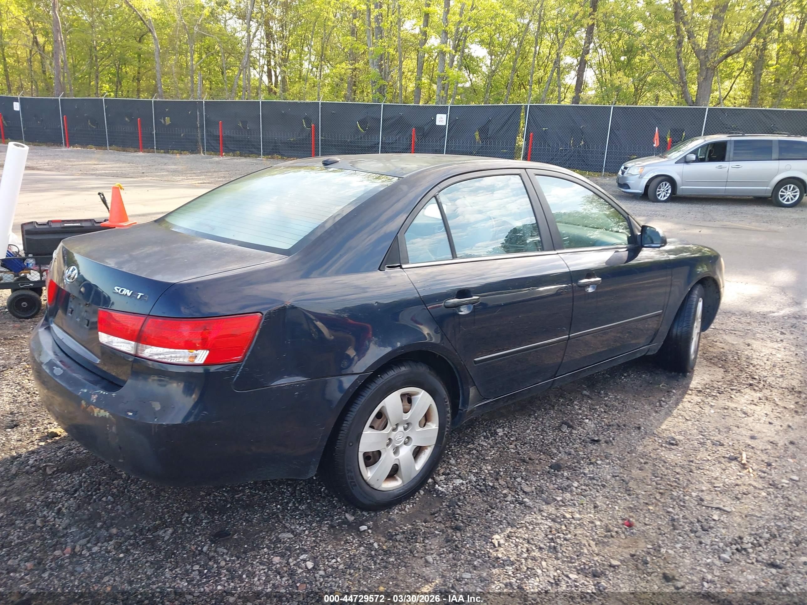 HYUNDAI SONATA image 4