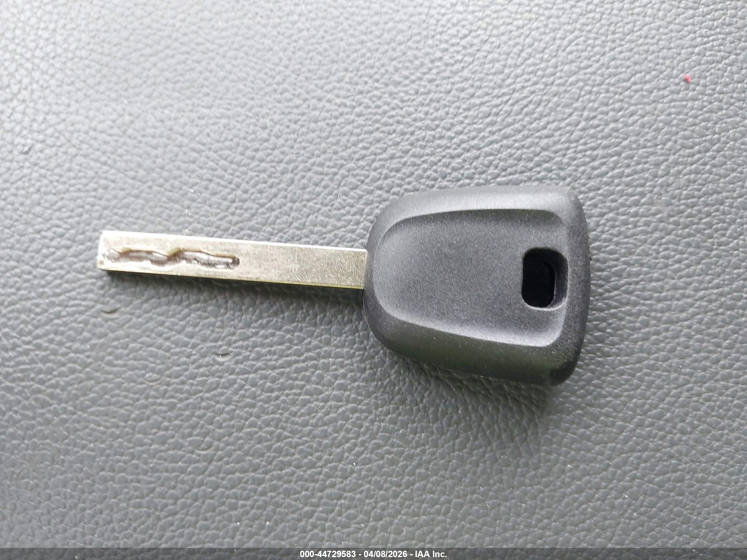 CHEVROLET COLORADO image 11