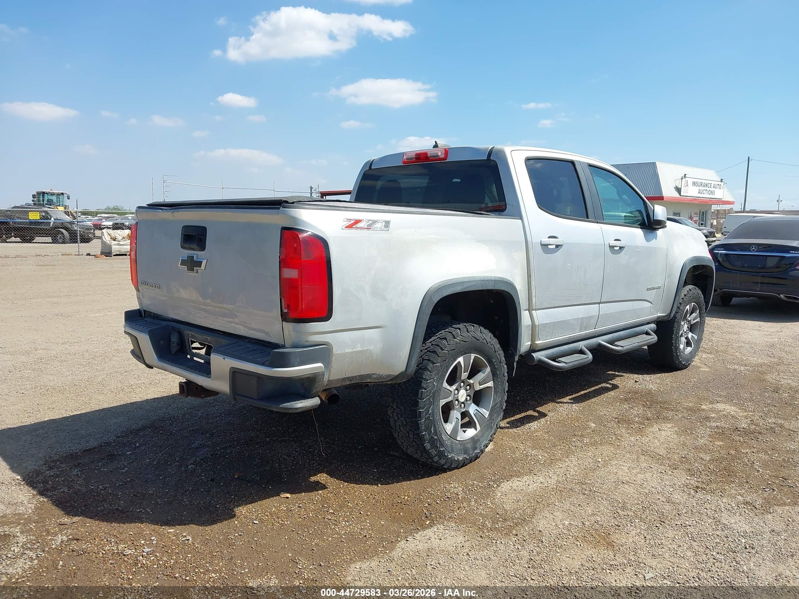 CHEVROLET COLORADO image 4