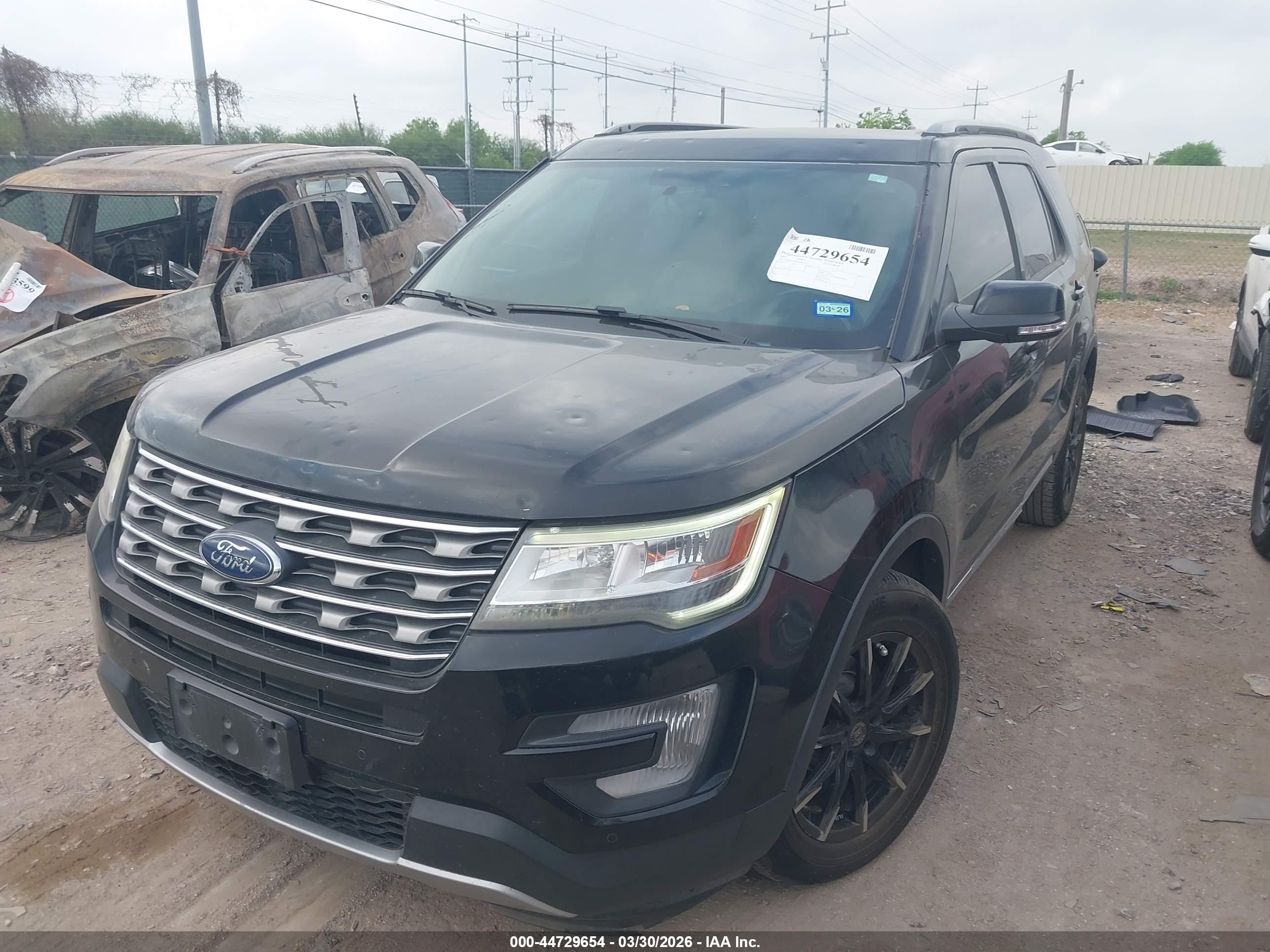 FORD EXPLORER image 2