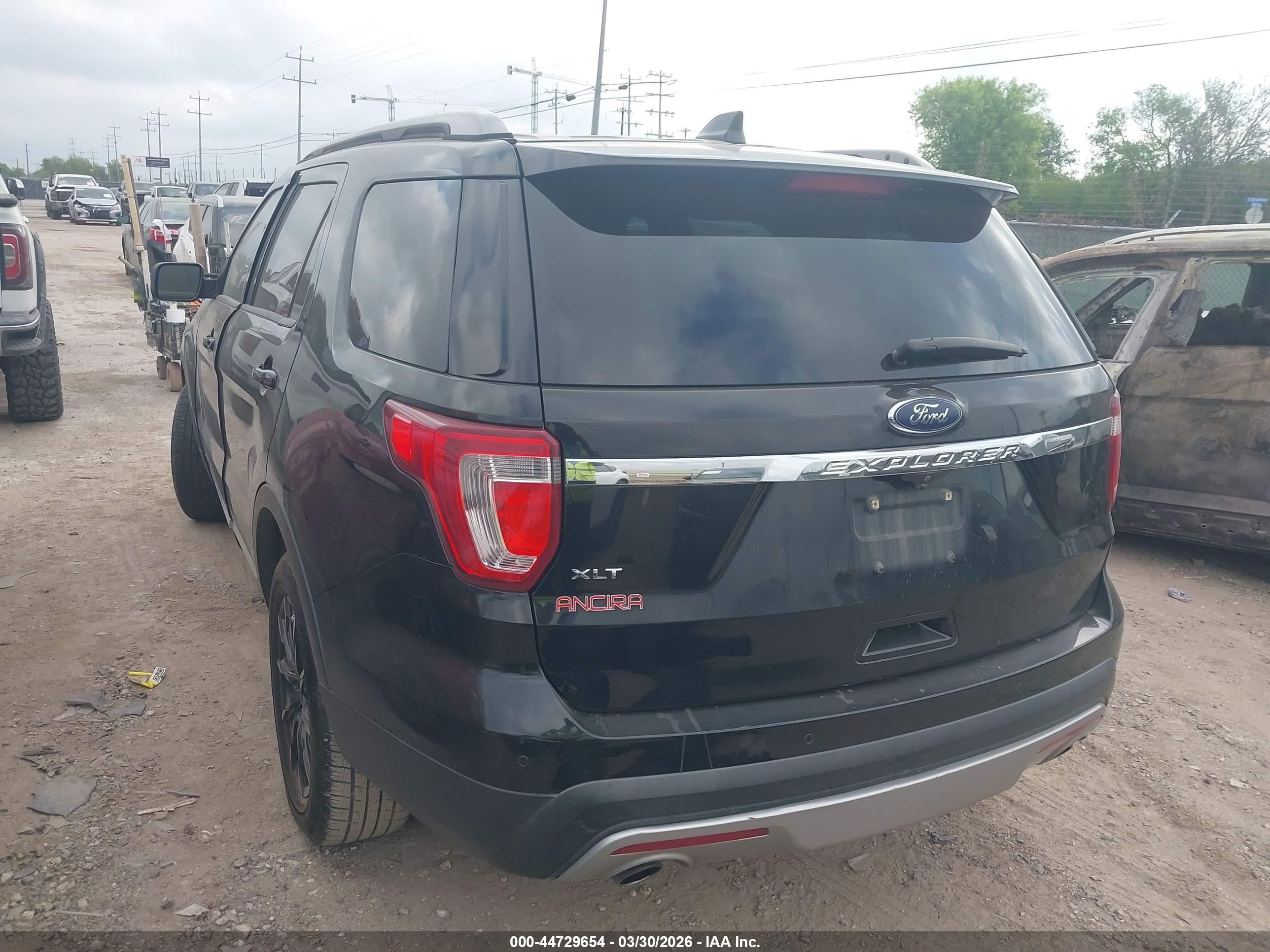 FORD EXPLORER image 3