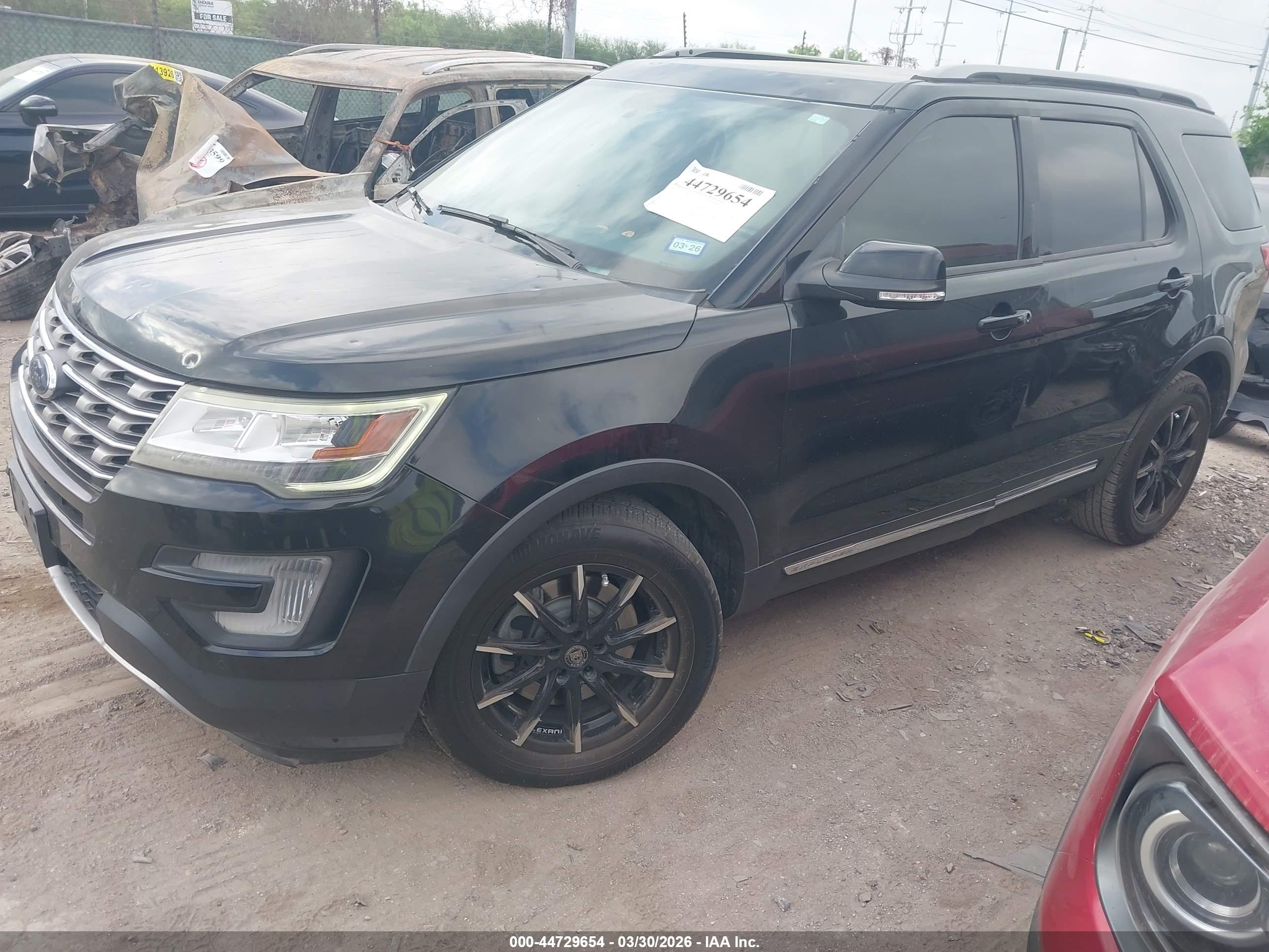 FORD EXPLORER image 6