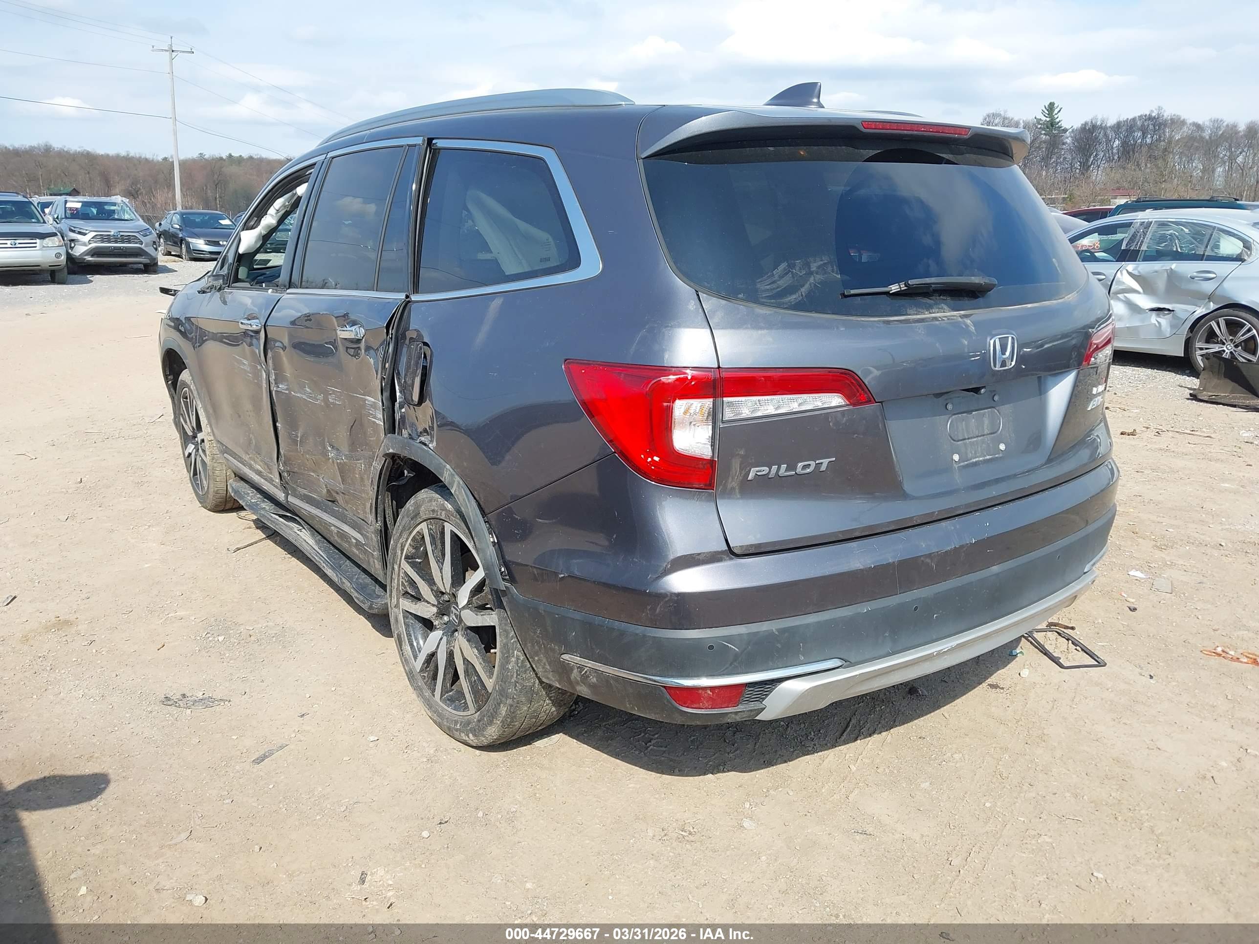 HONDA PILOT image 3