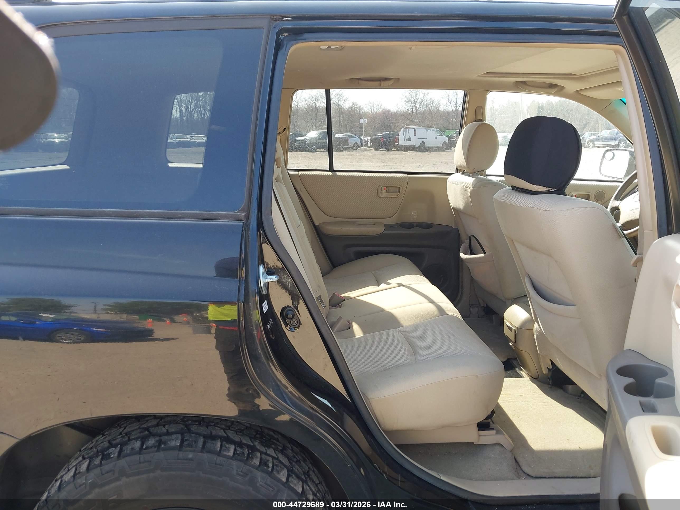 TOYOTA HIGHLANDER image 8