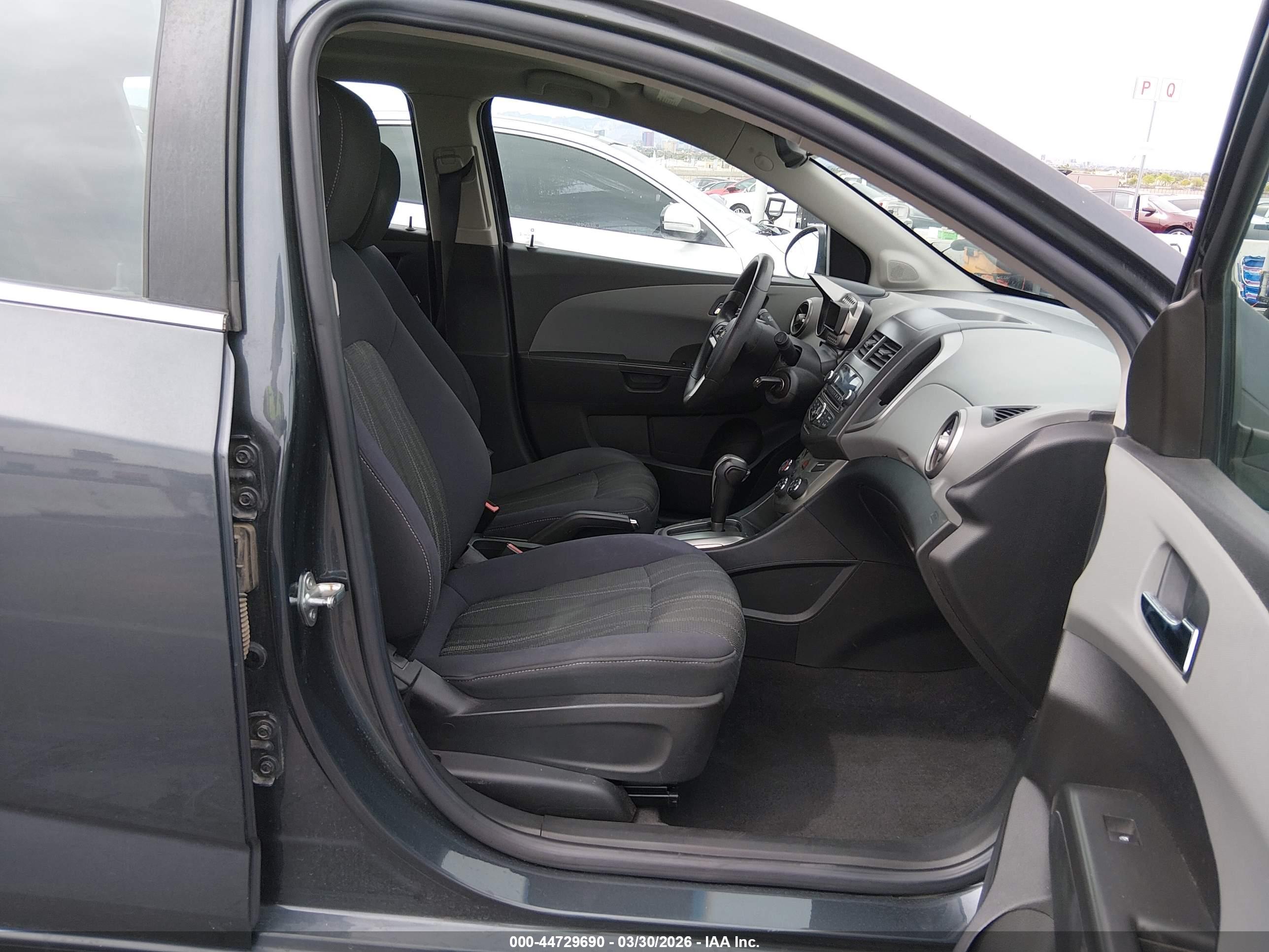 CHEVROLET SONIC image 5