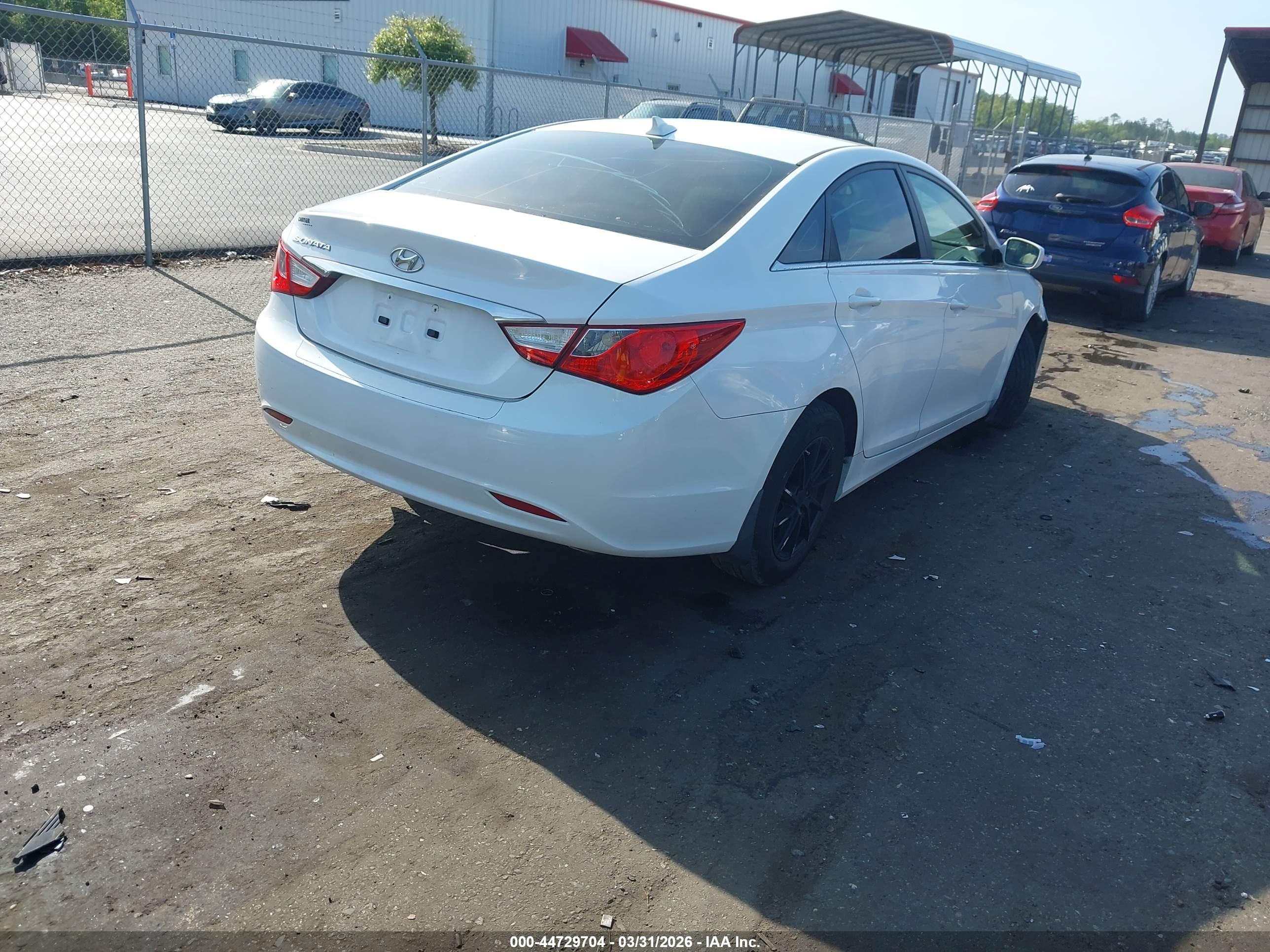 HYUNDAI SONATA image 4