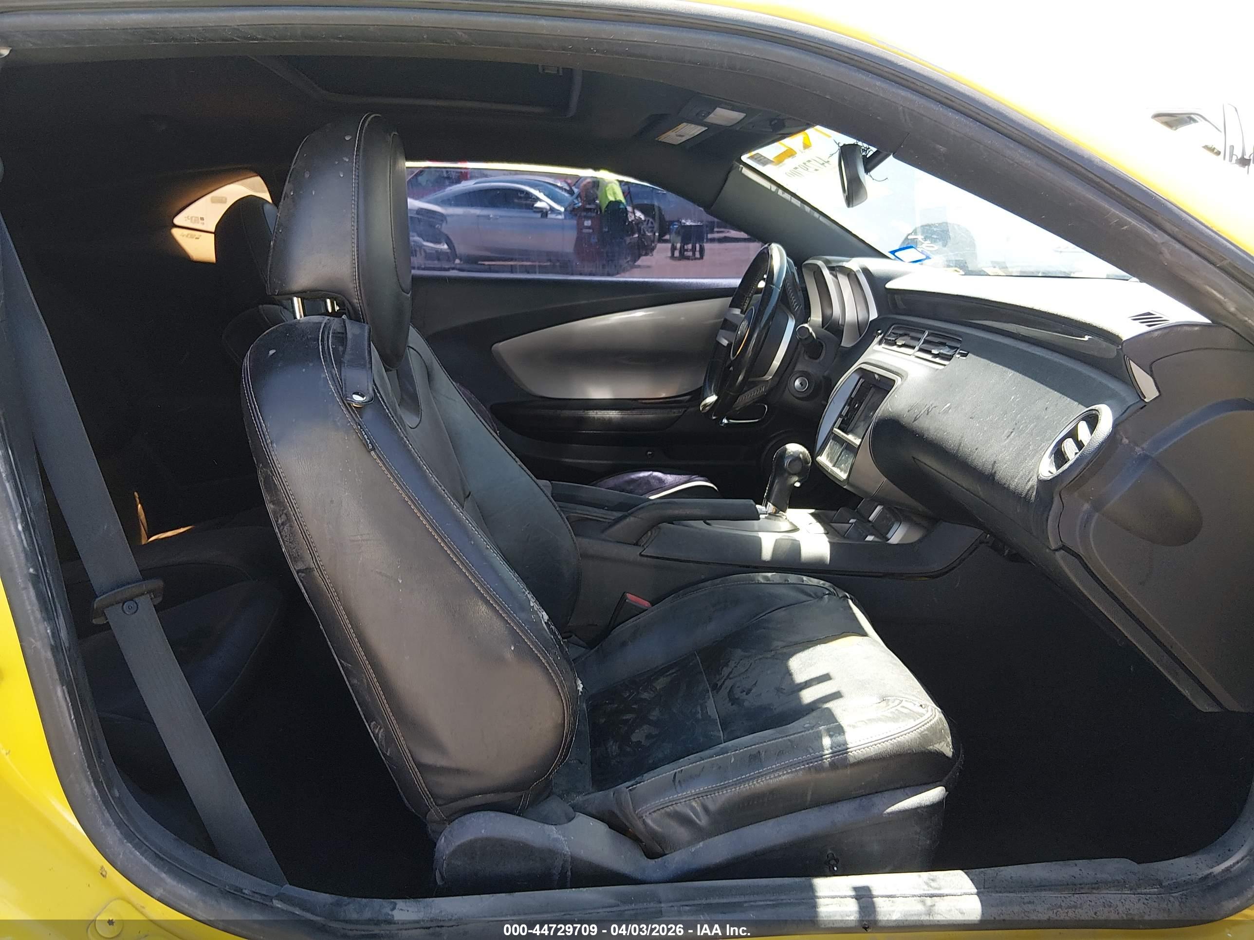 CHEVROLET CAMARO image 5