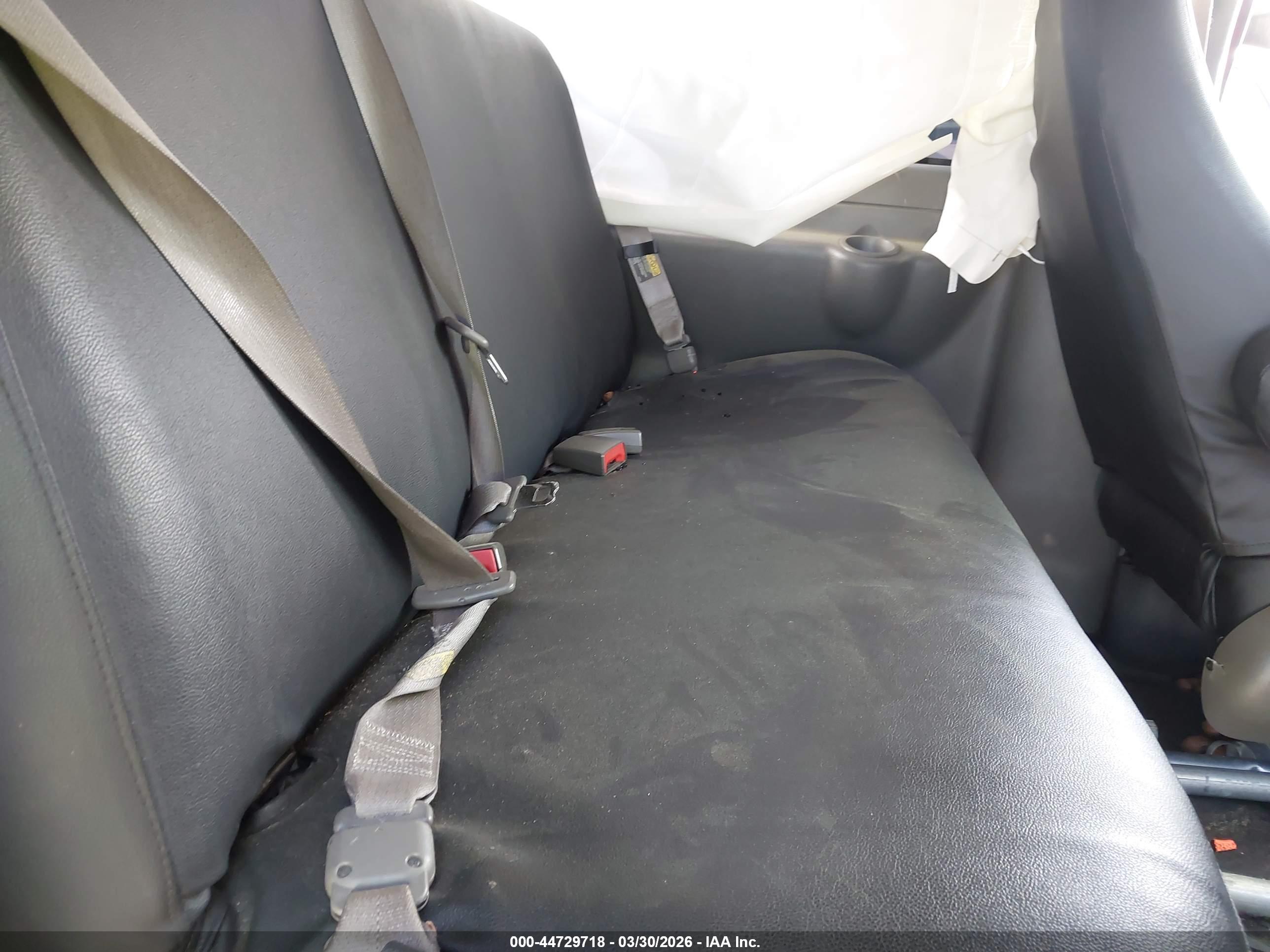CHEVROLET EXPRESS image 8