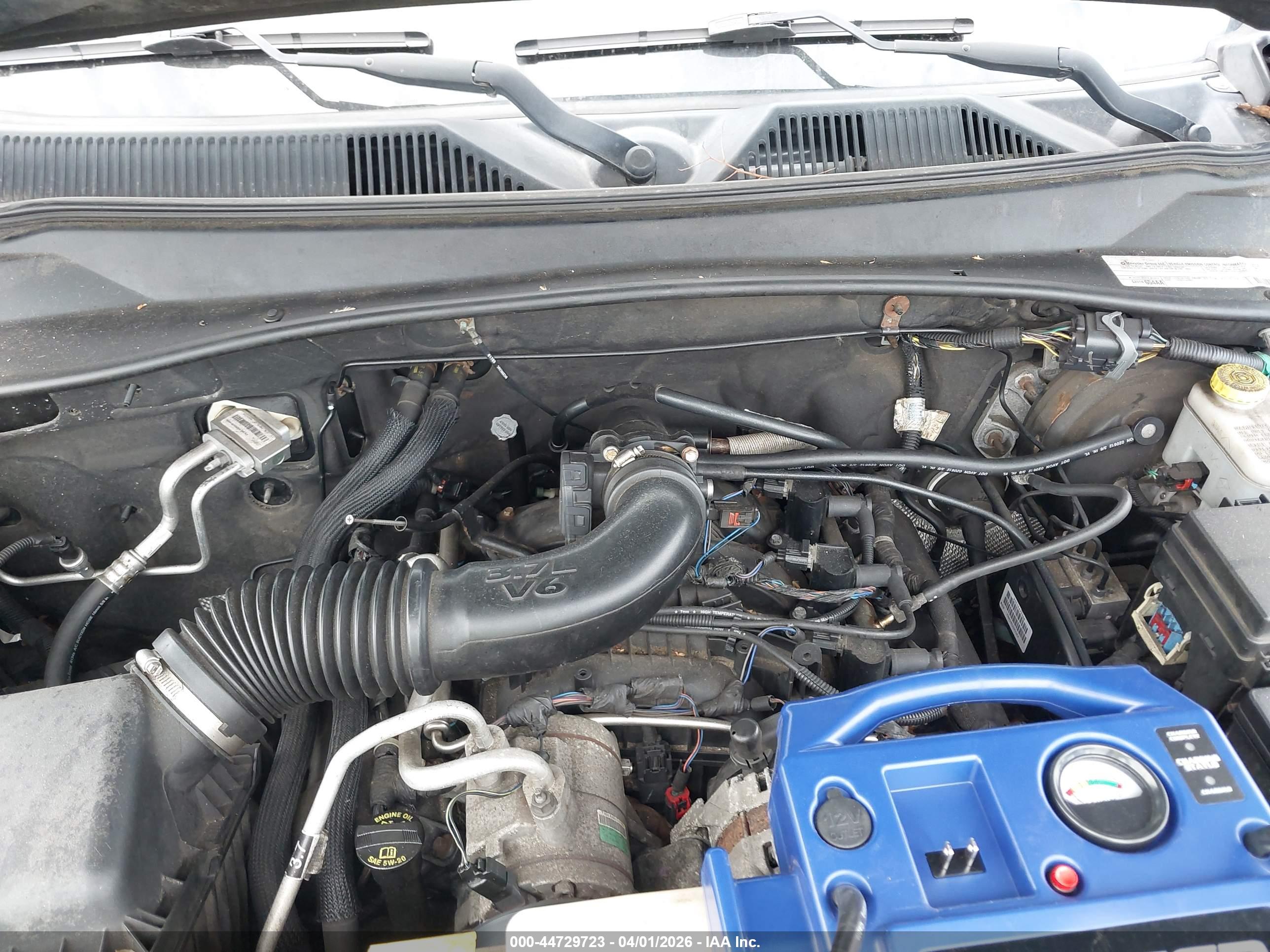 JEEP LIBERTY image 10