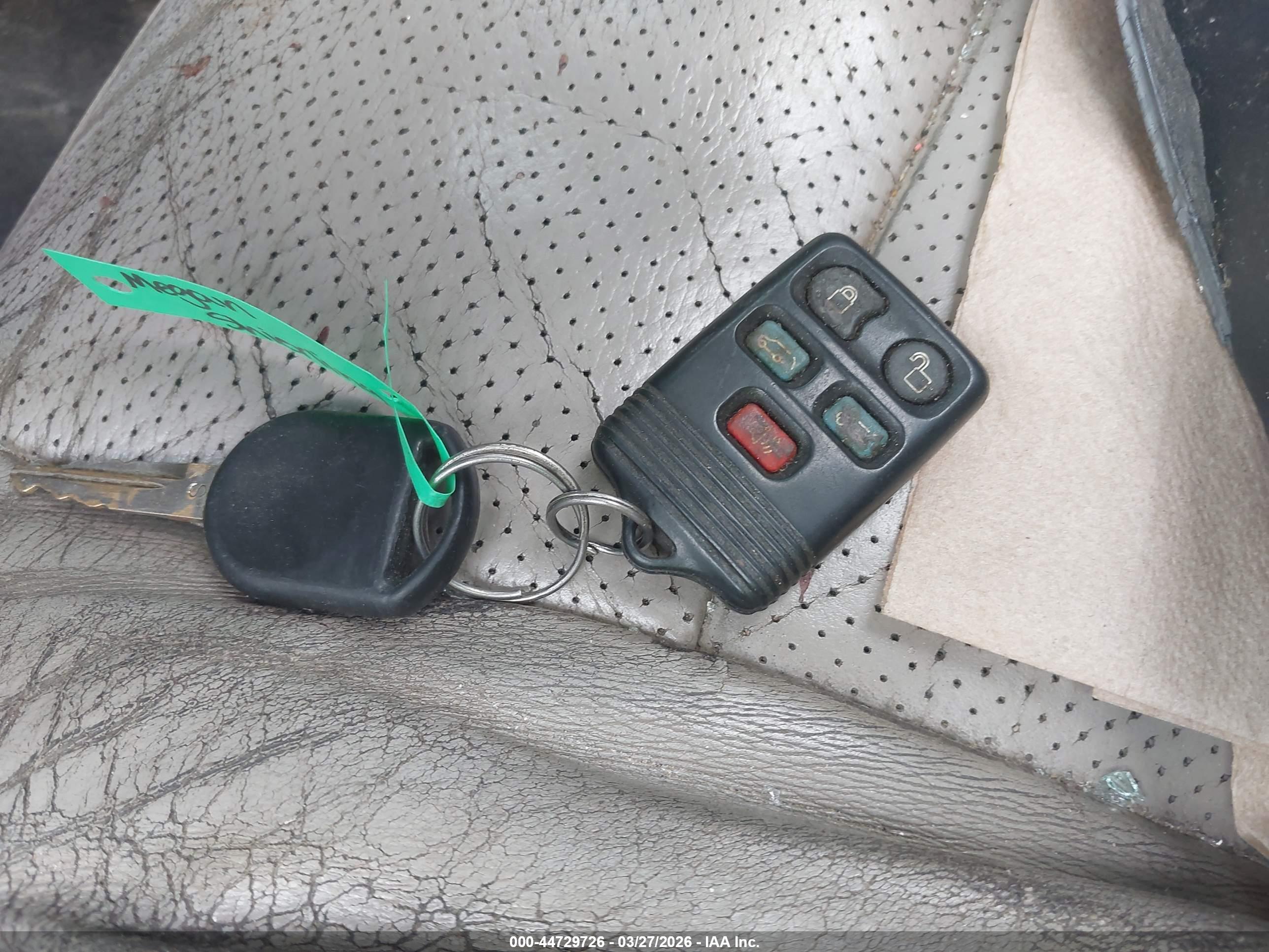FORD EXPEDITION image 11