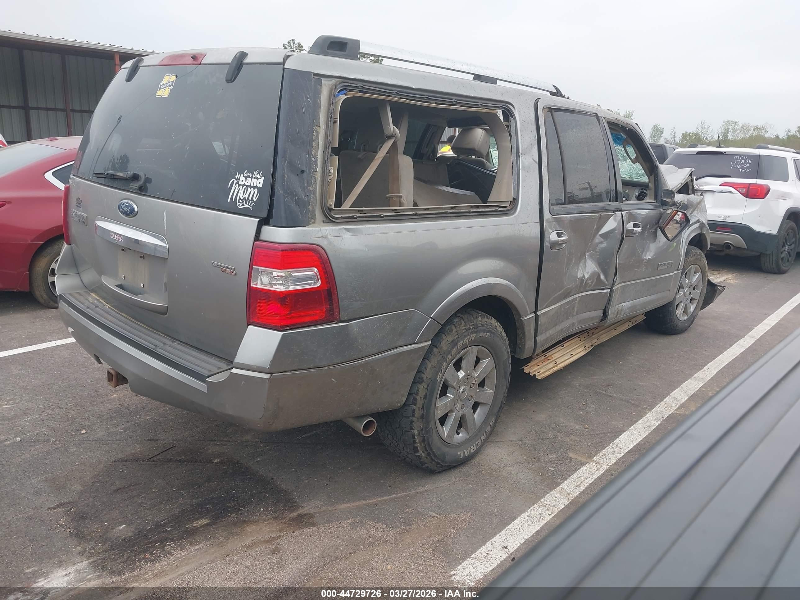 FORD EXPEDITION image 4