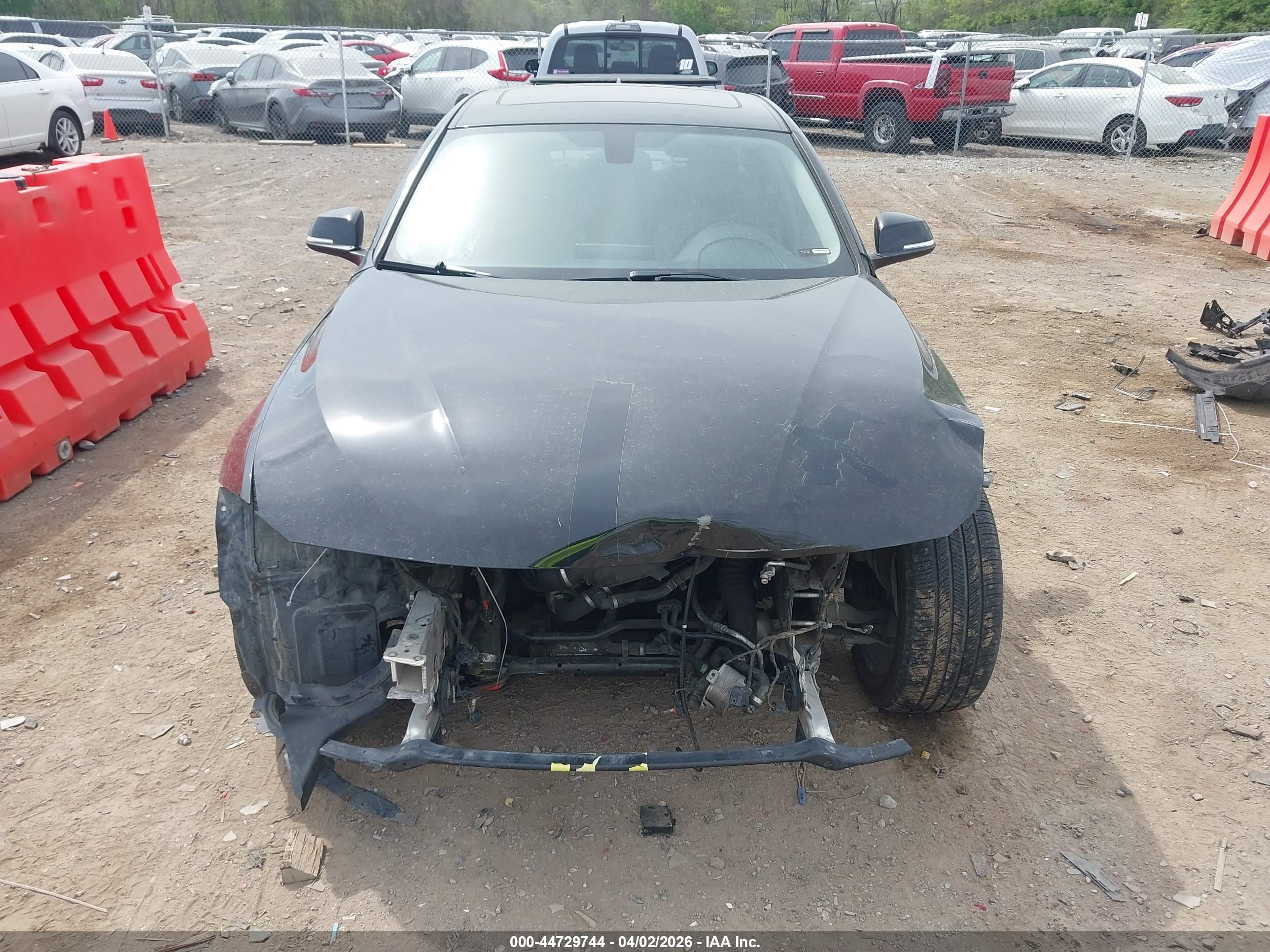 BMW 328I image 6