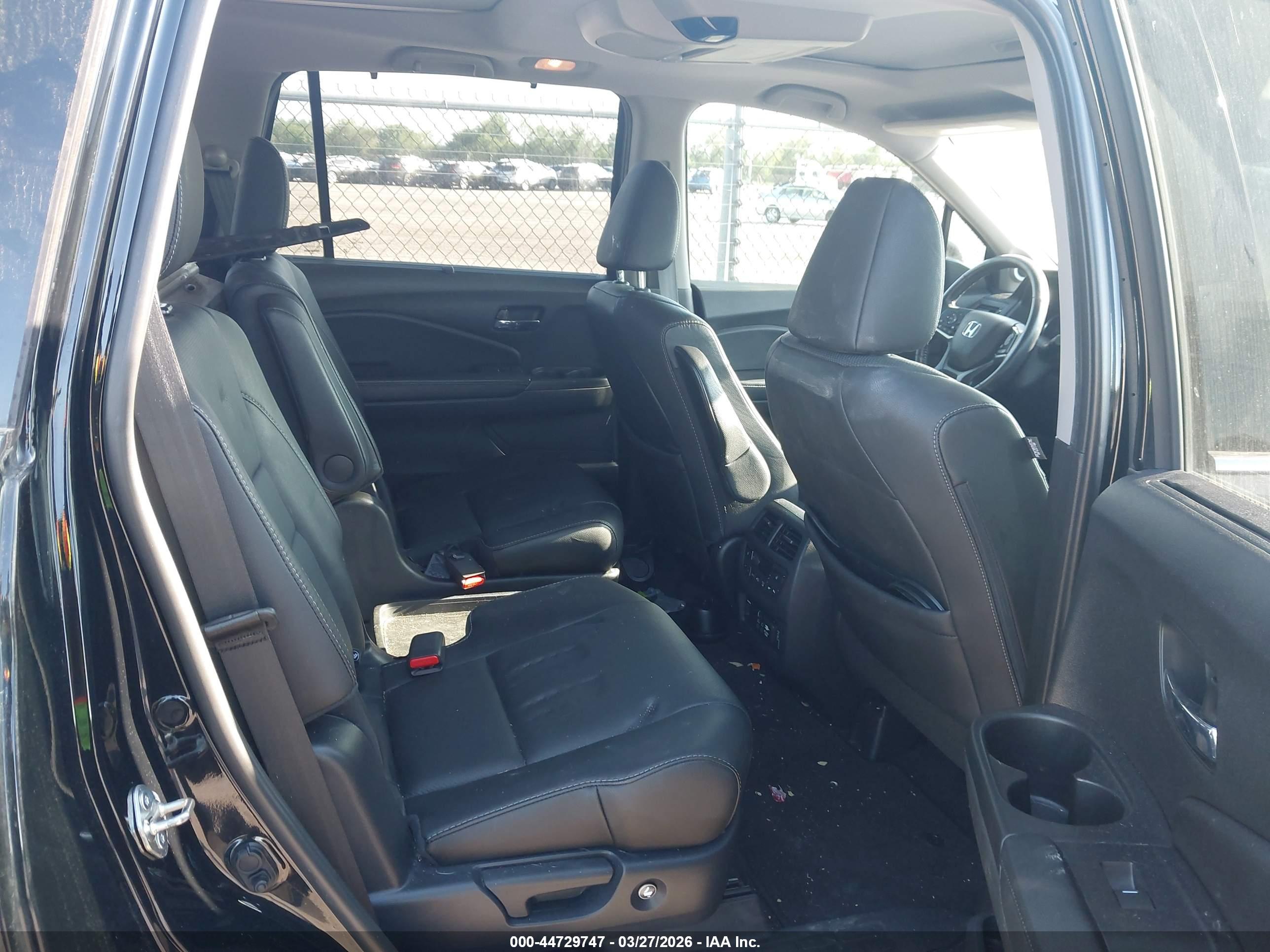 HONDA PILOT image 8