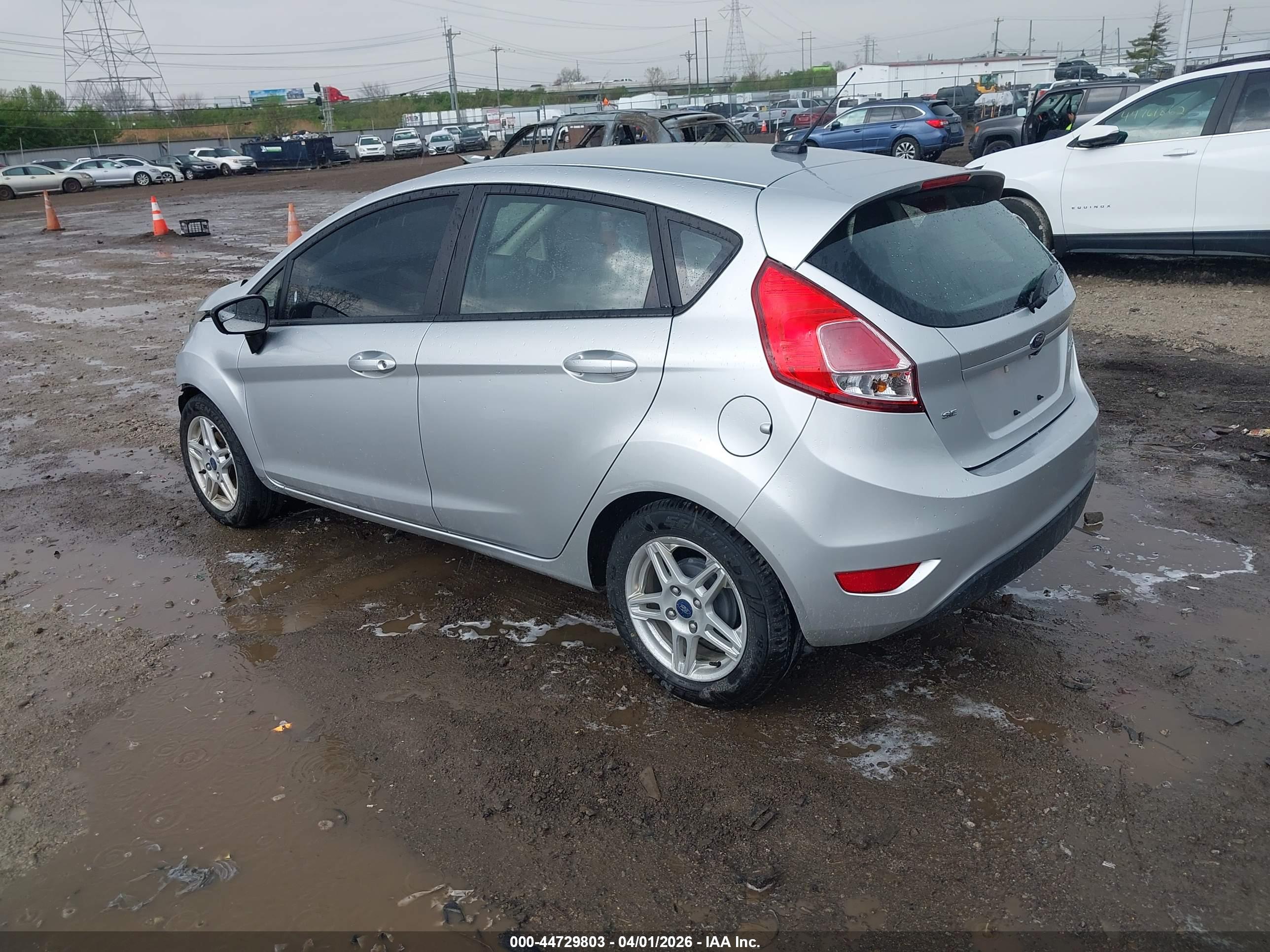 FORD FIESTA image 3