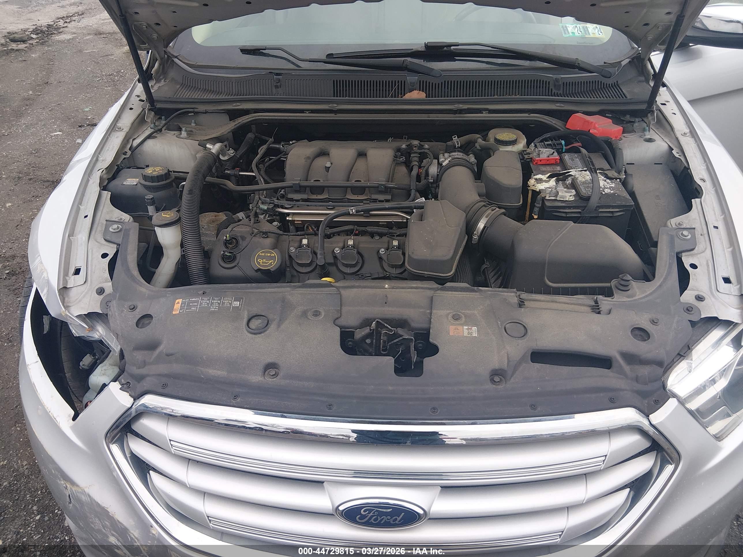 FORD TAURUS image 10