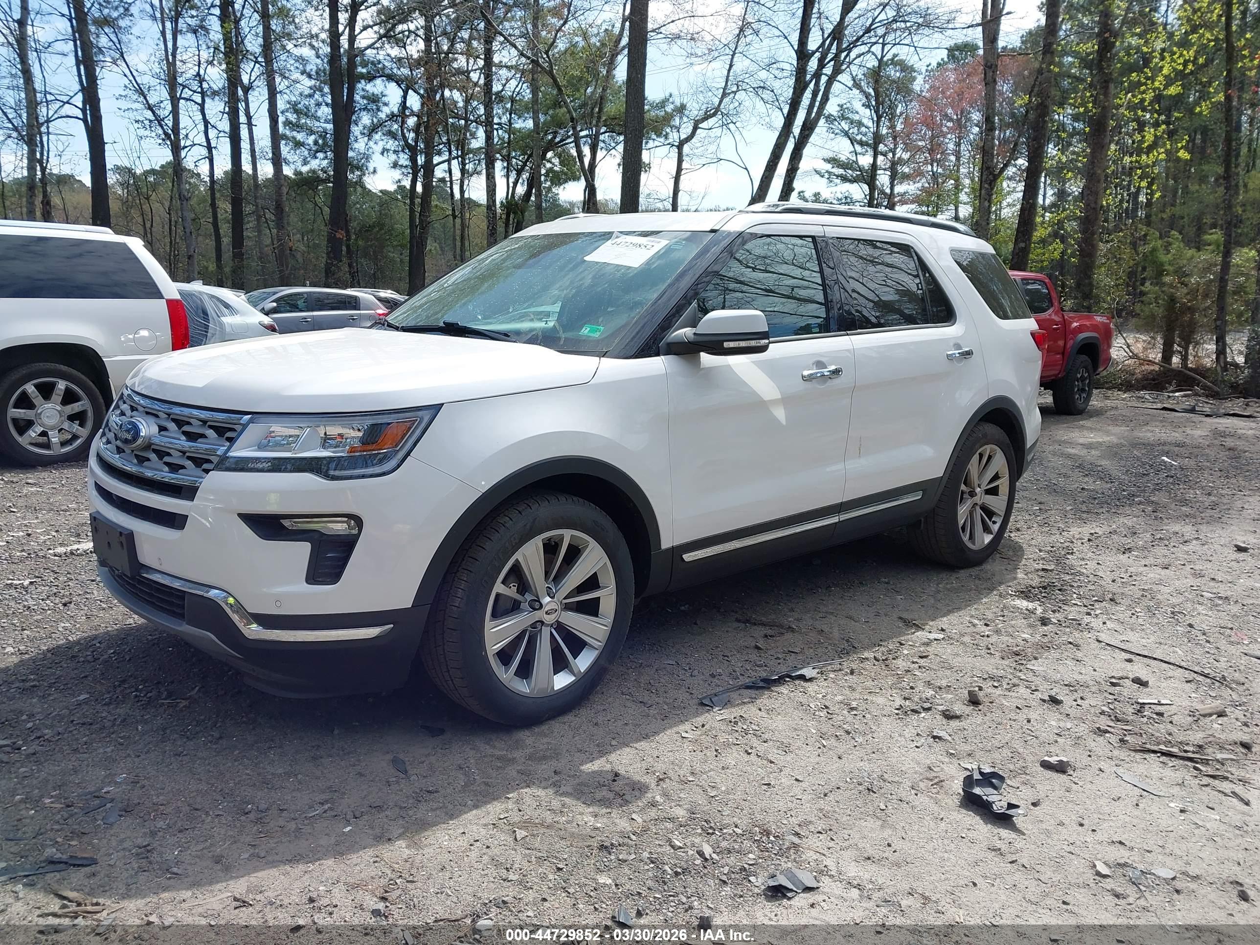 FORD EXPLORER image 2
