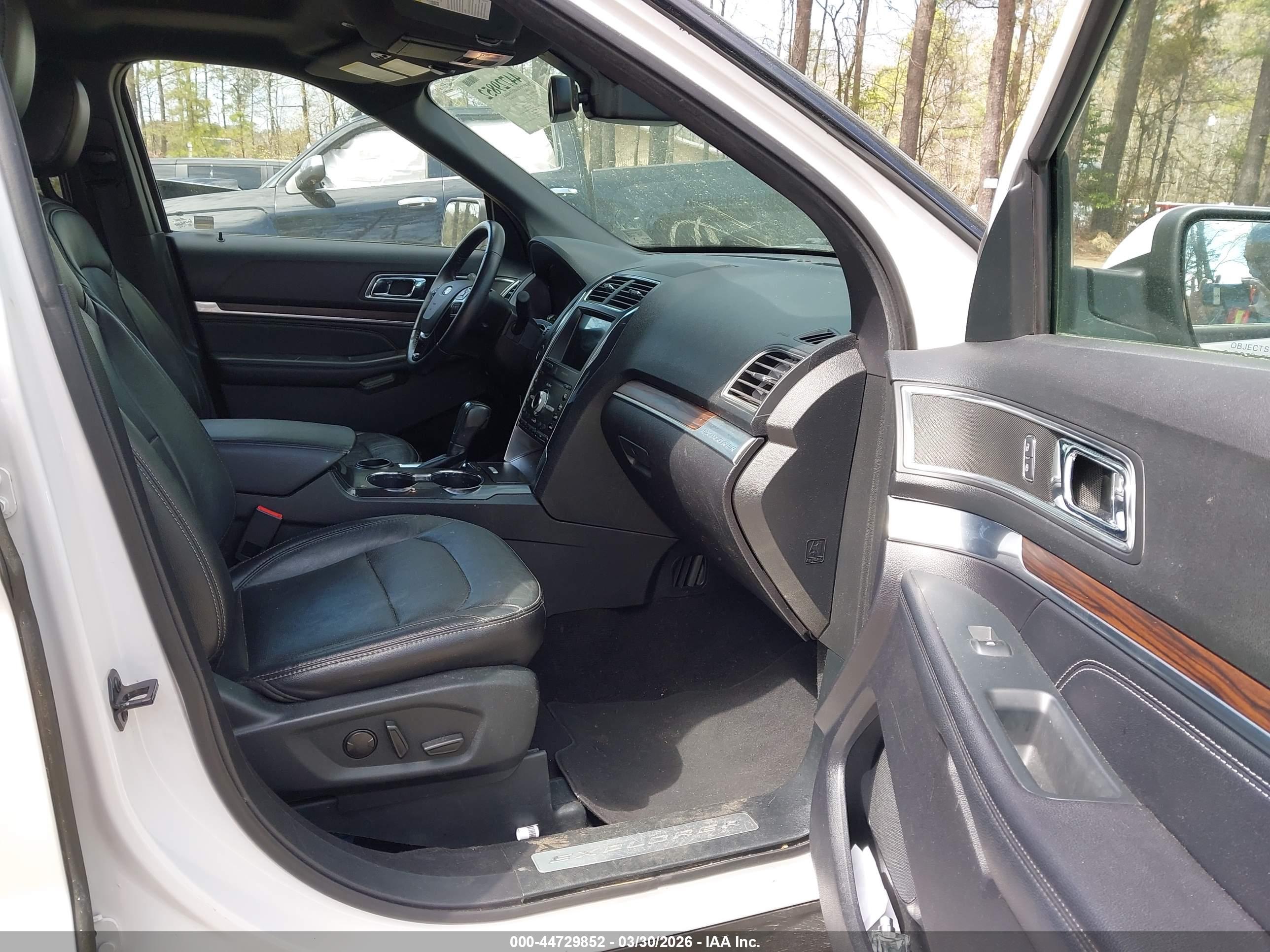 FORD EXPLORER image 5