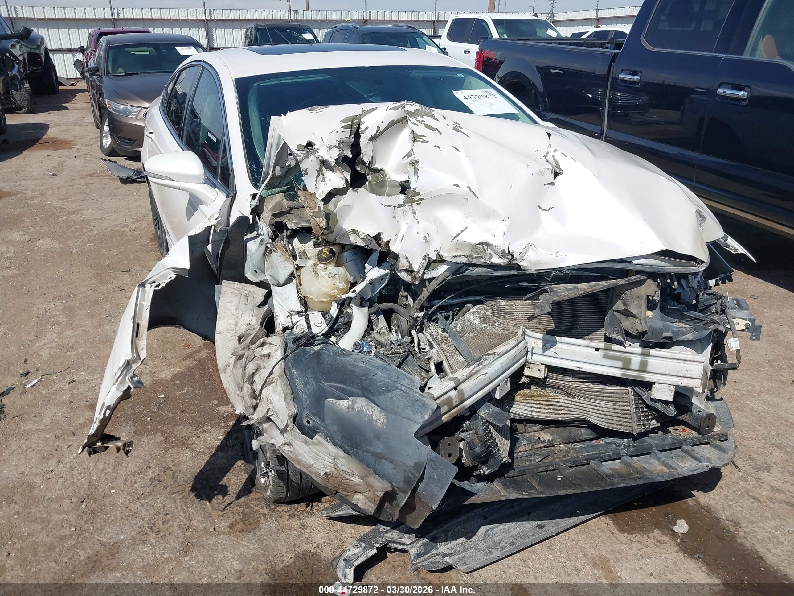 FORD FUSION image 6