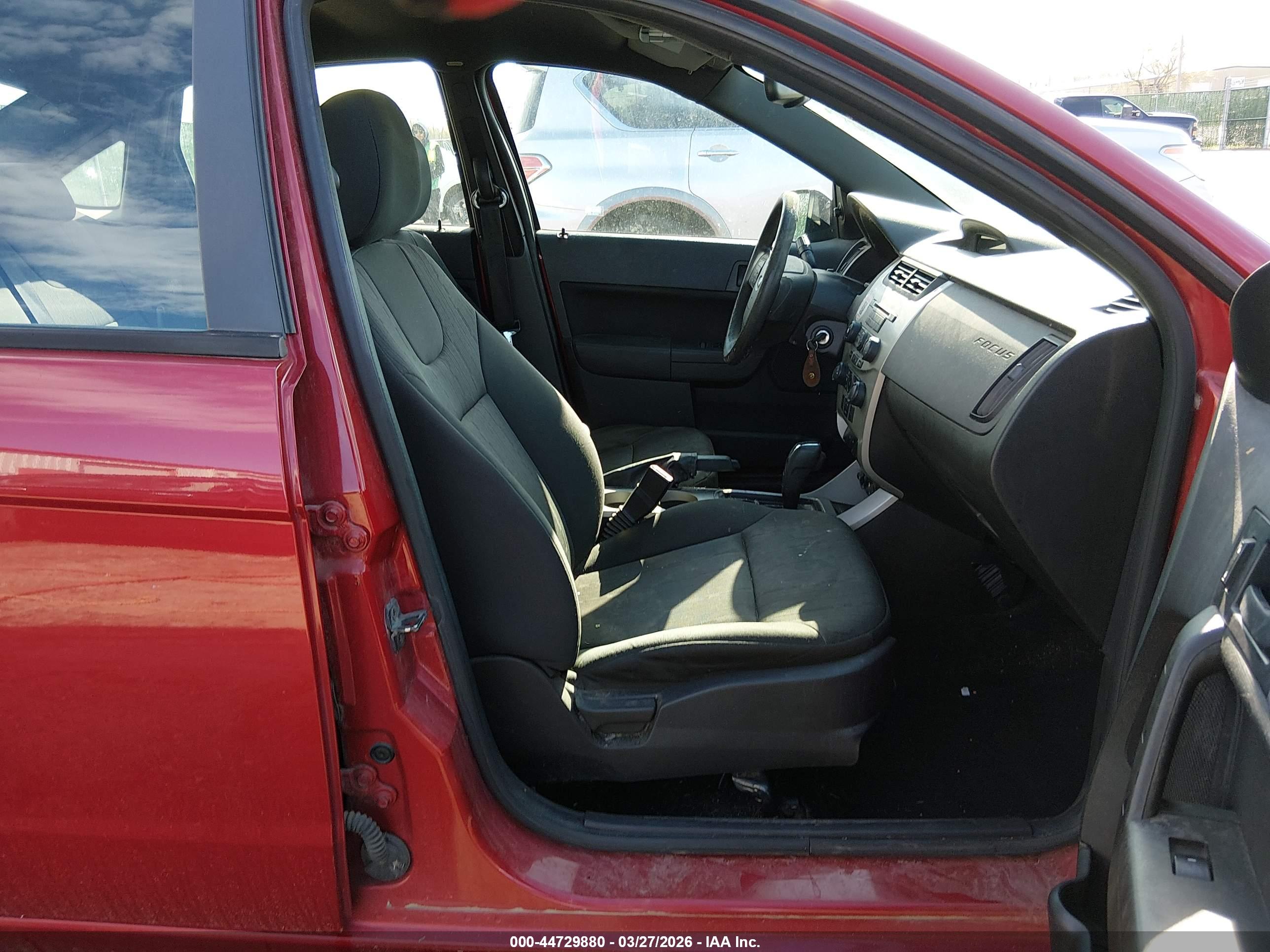FORD FOCUS image 5