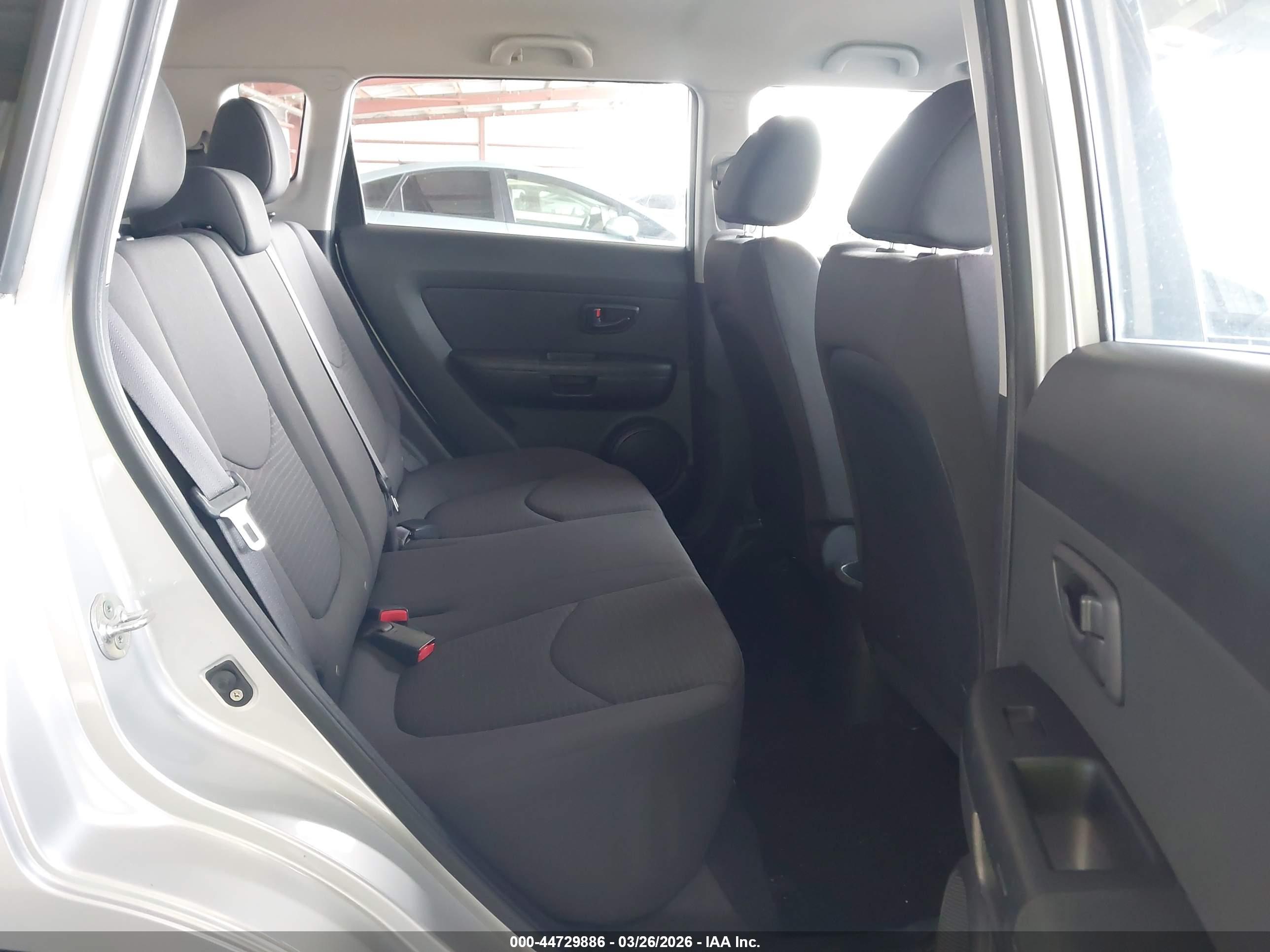 KIA SOUL image 8