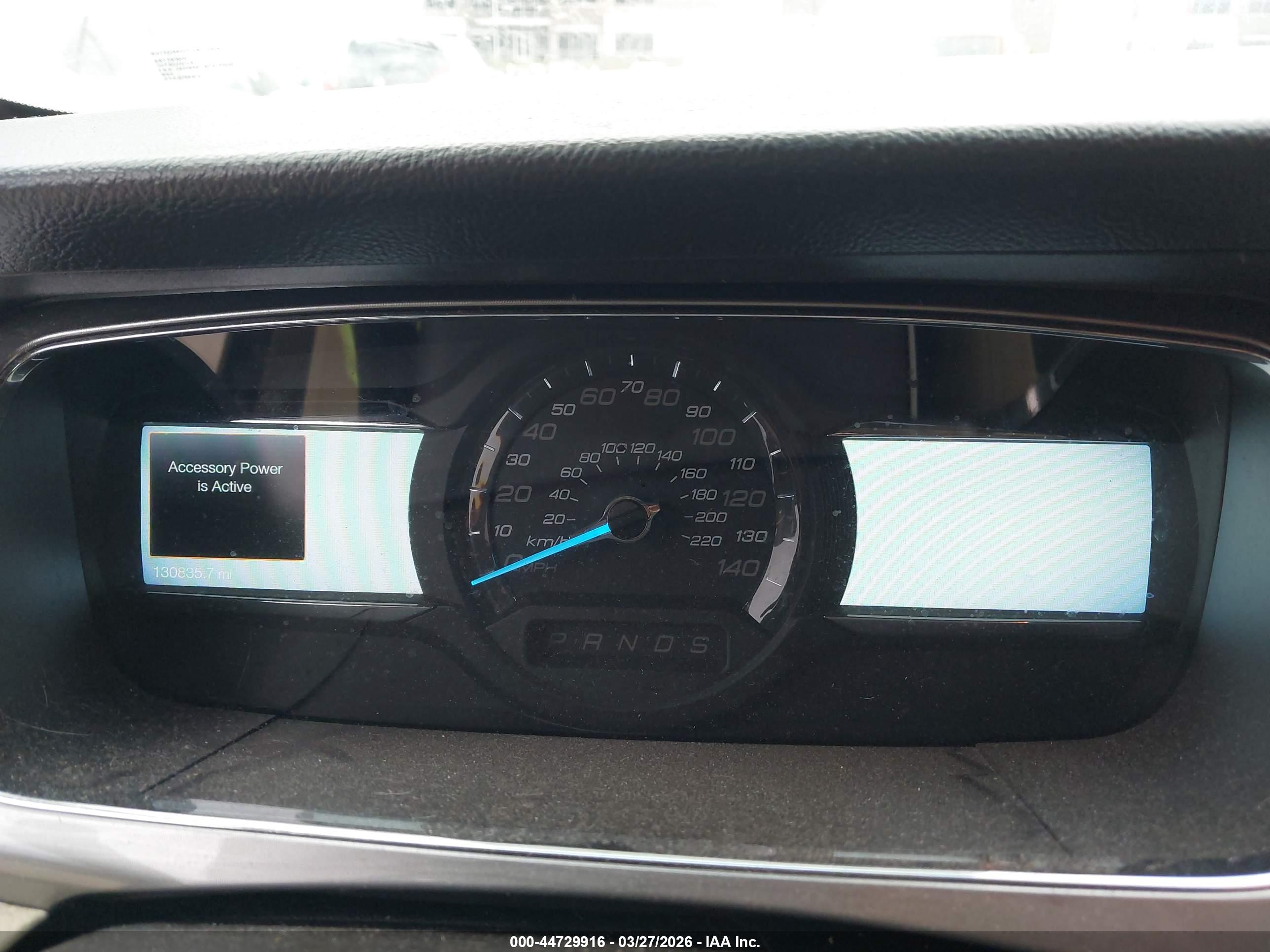 FORD TAURUS image 7