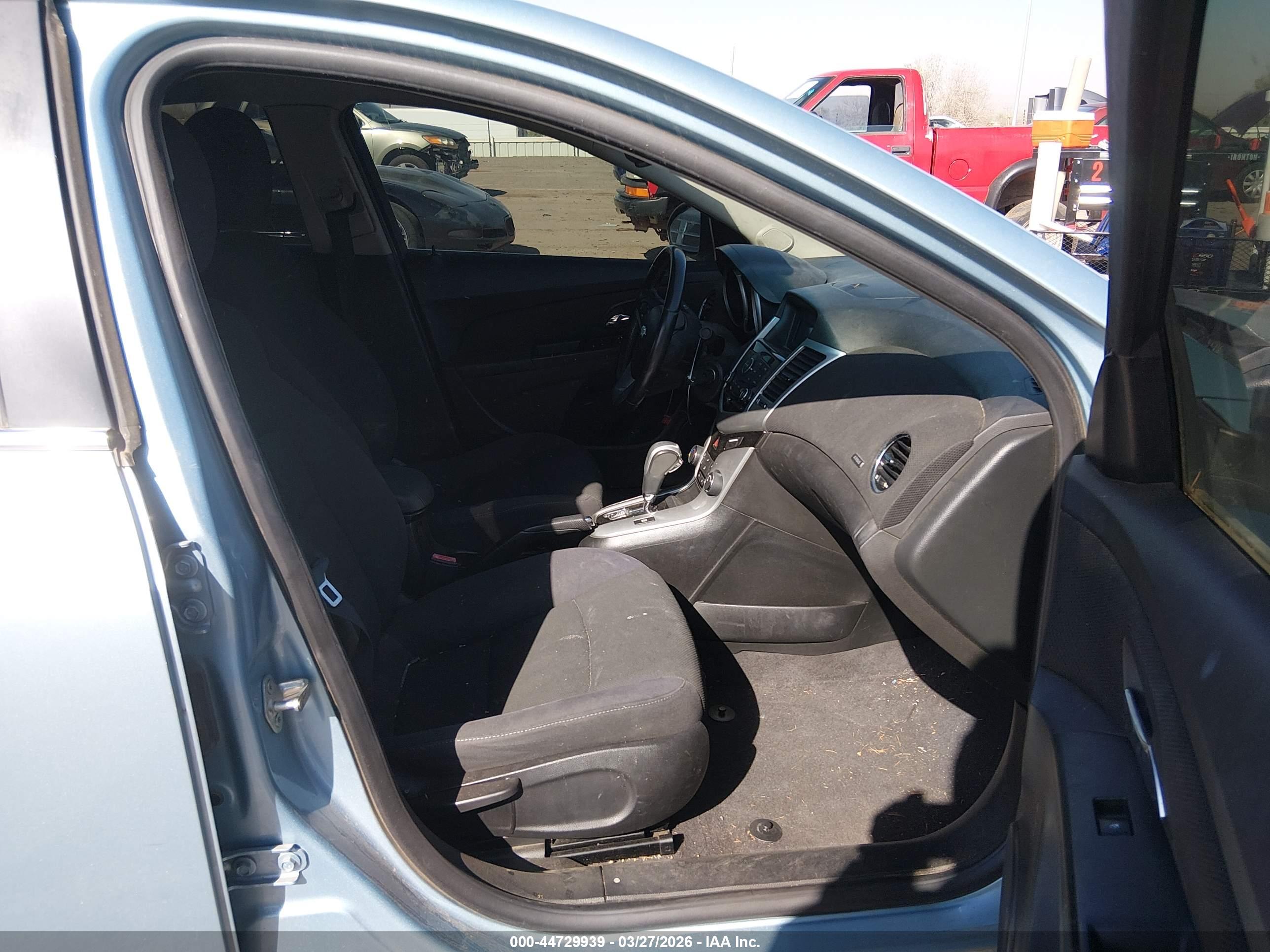CHEVROLET CRUZE image 5