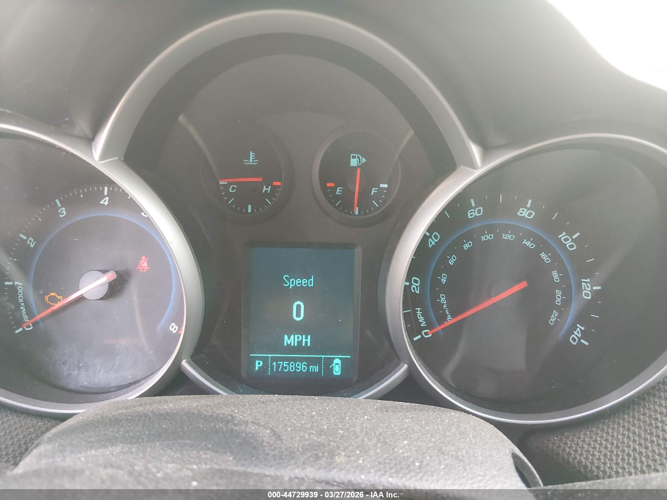 CHEVROLET CRUZE image 7