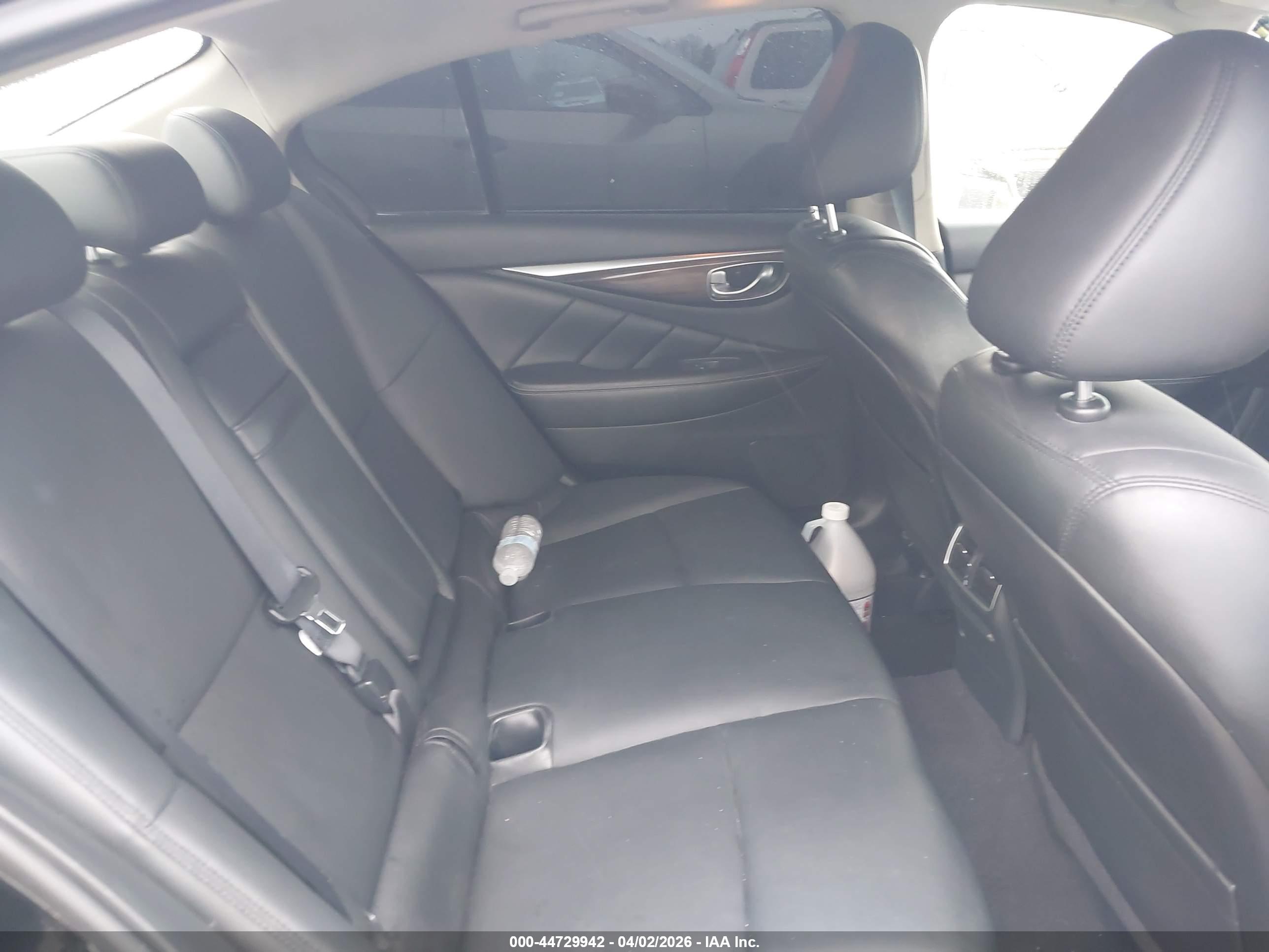 INFINITI Q50 image 8