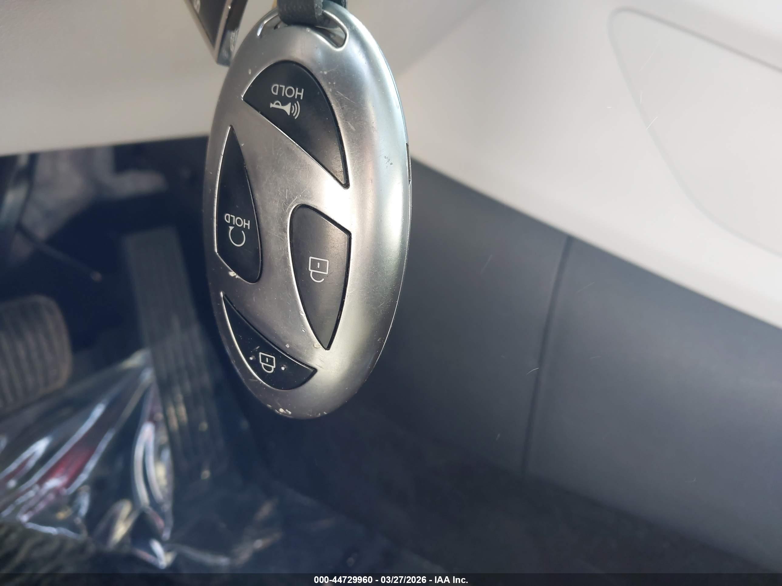 HYUNDAI TUCSON image 11