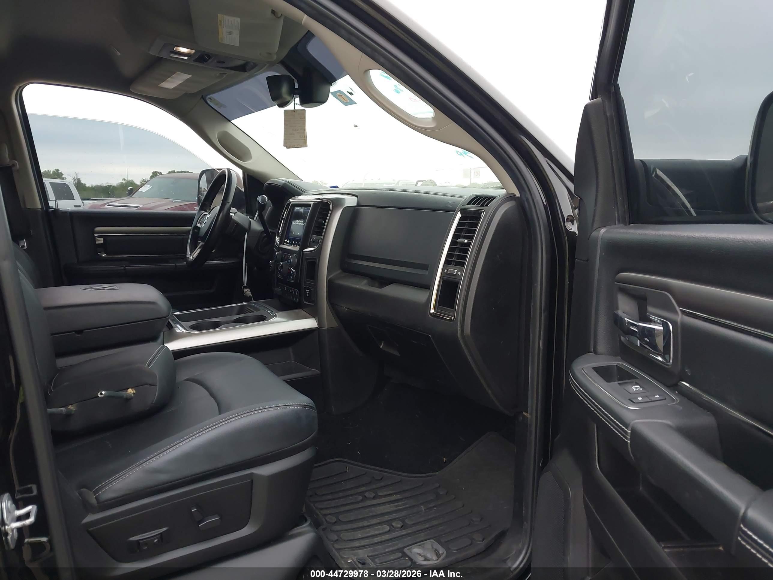 RAM 3500 image 7