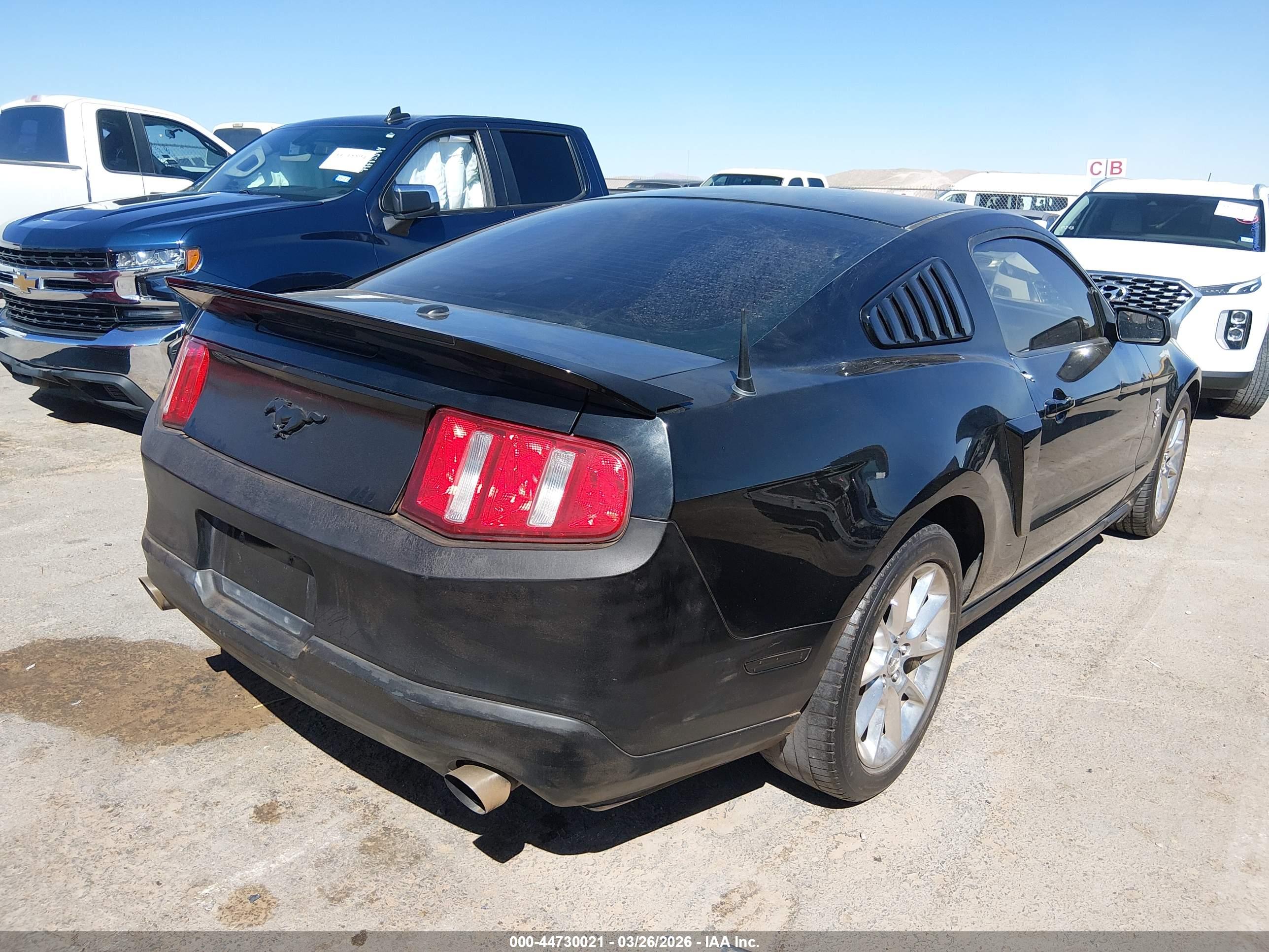 FORD MUSTANG image 4