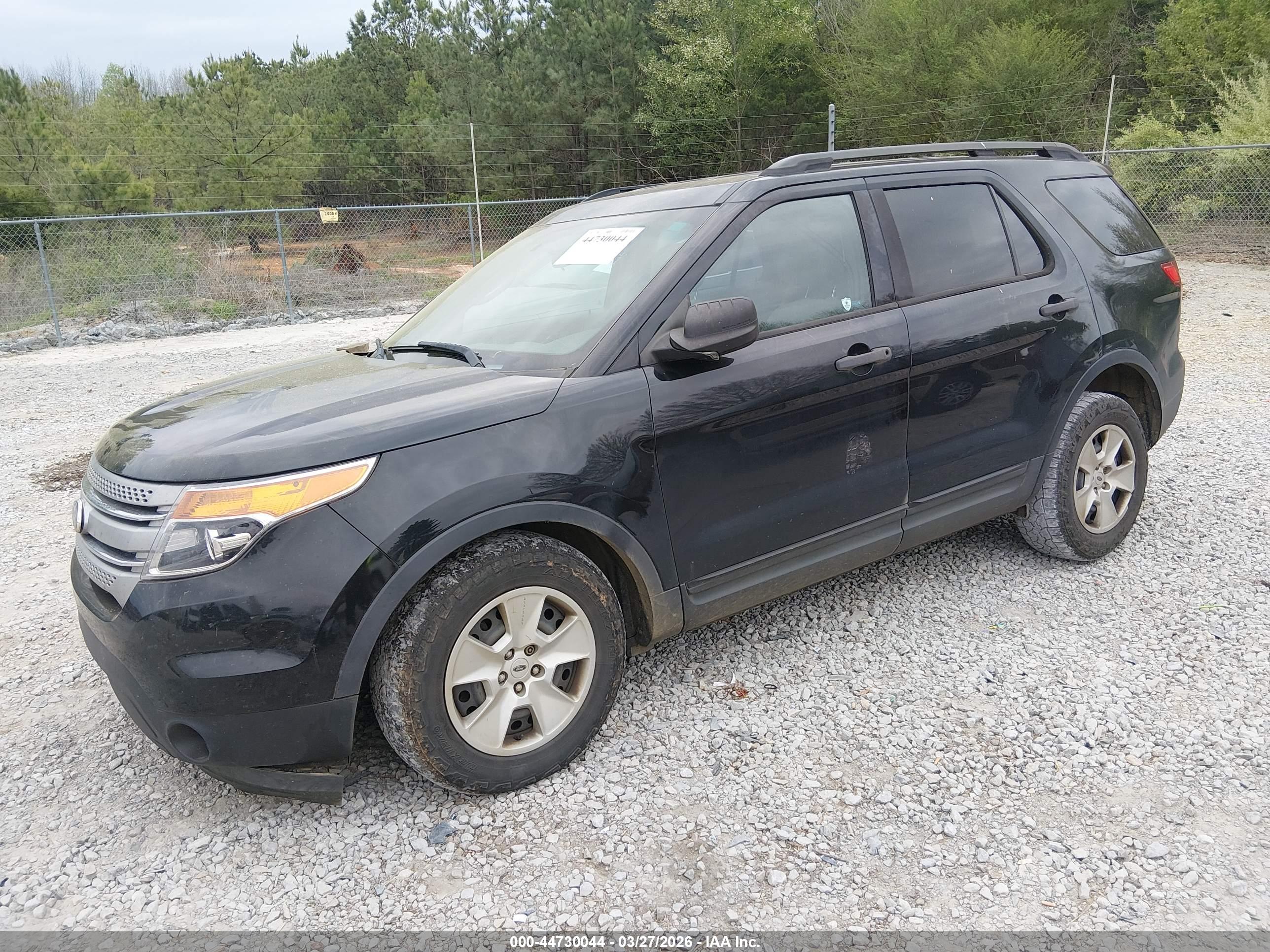 FORD EXPLORER image 2