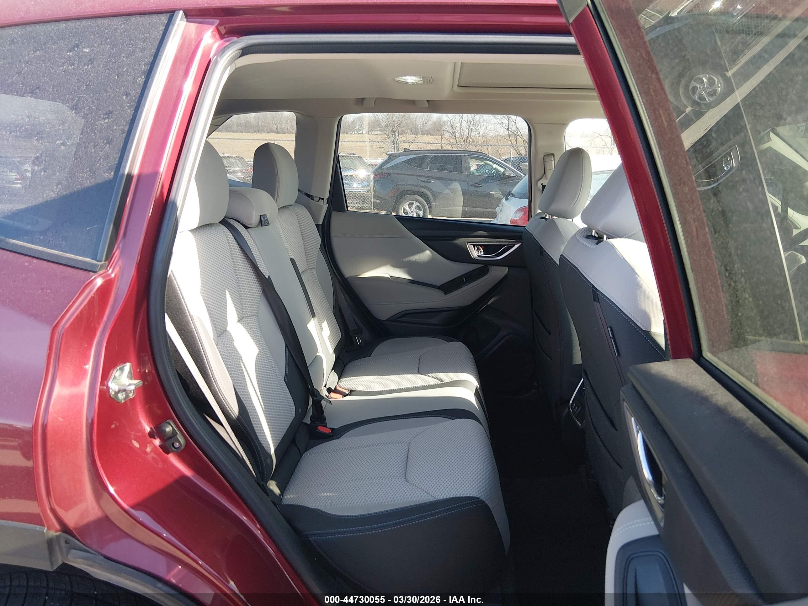SUBARU FORESTER image 8