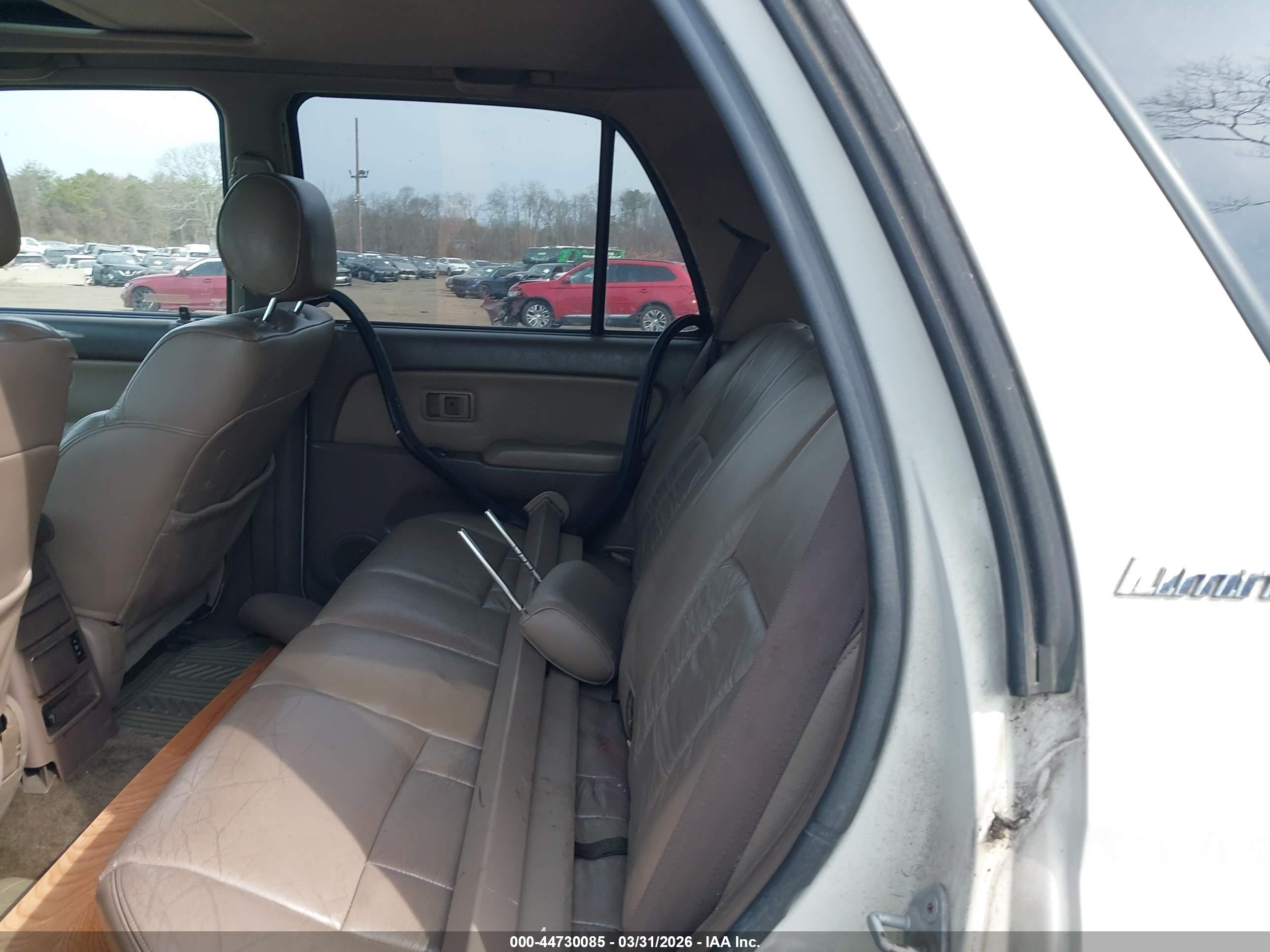 TOYOTA 4RUNNER image 8