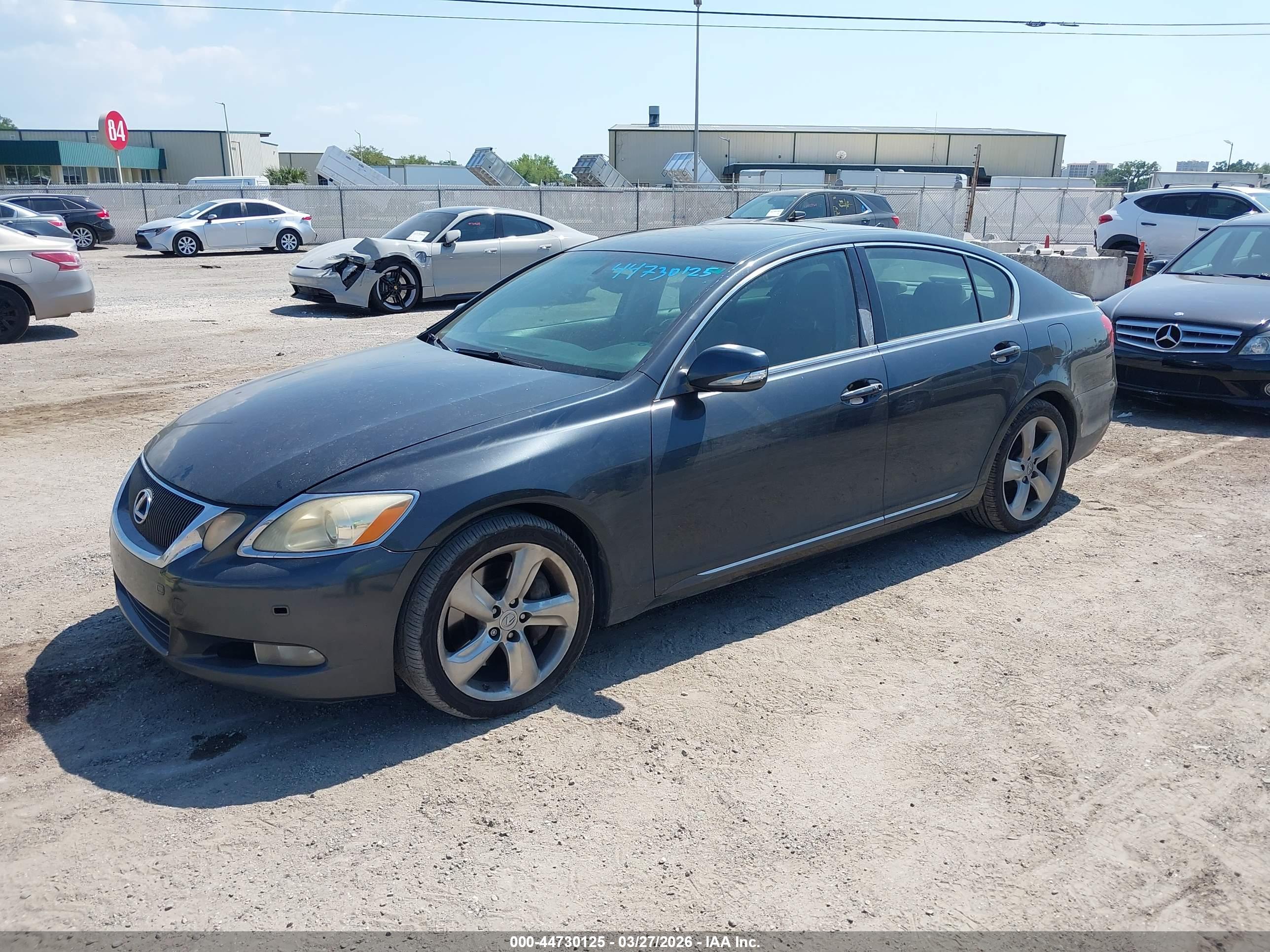 LEXUS GS image 2