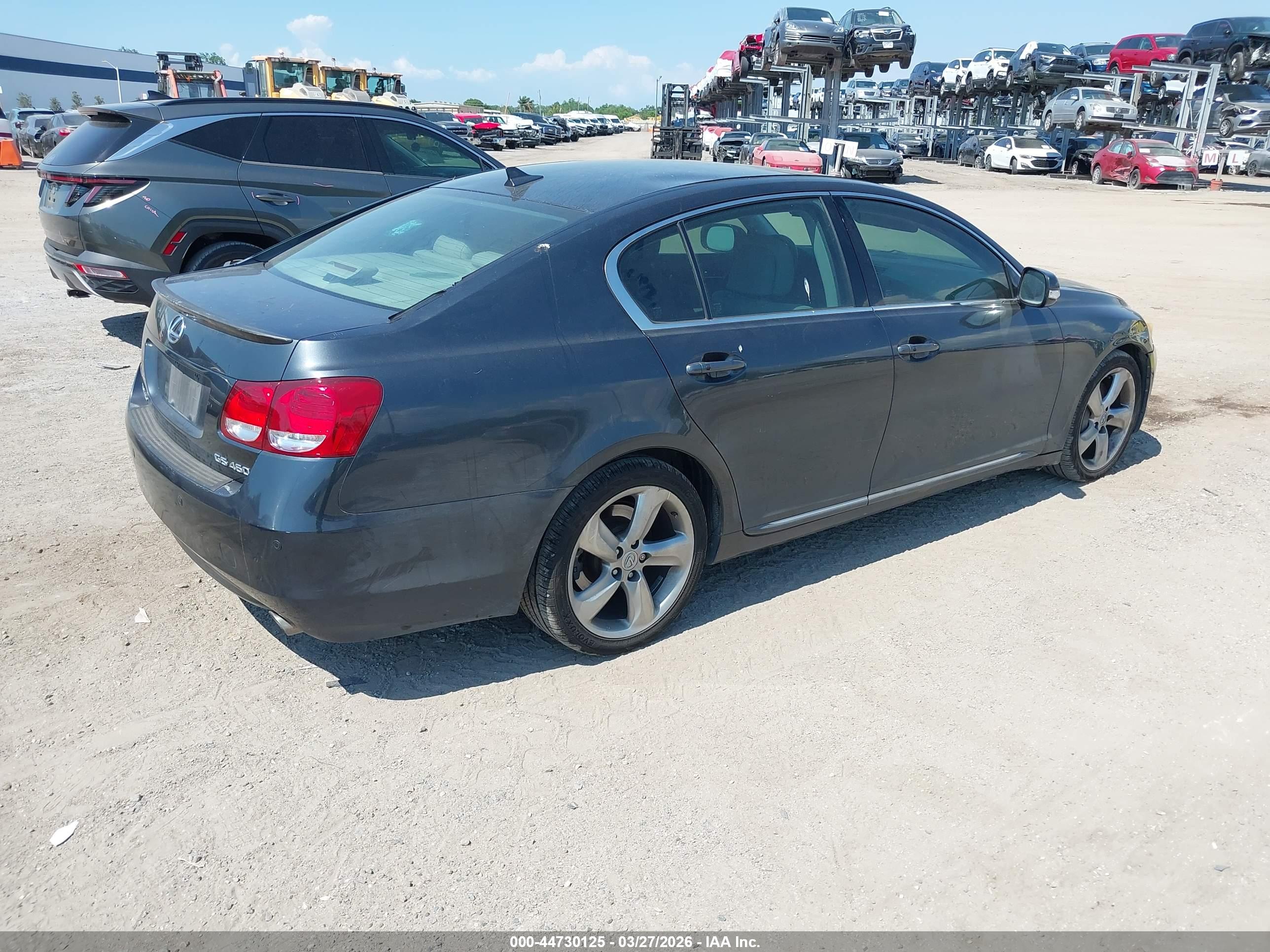 LEXUS GS image 4