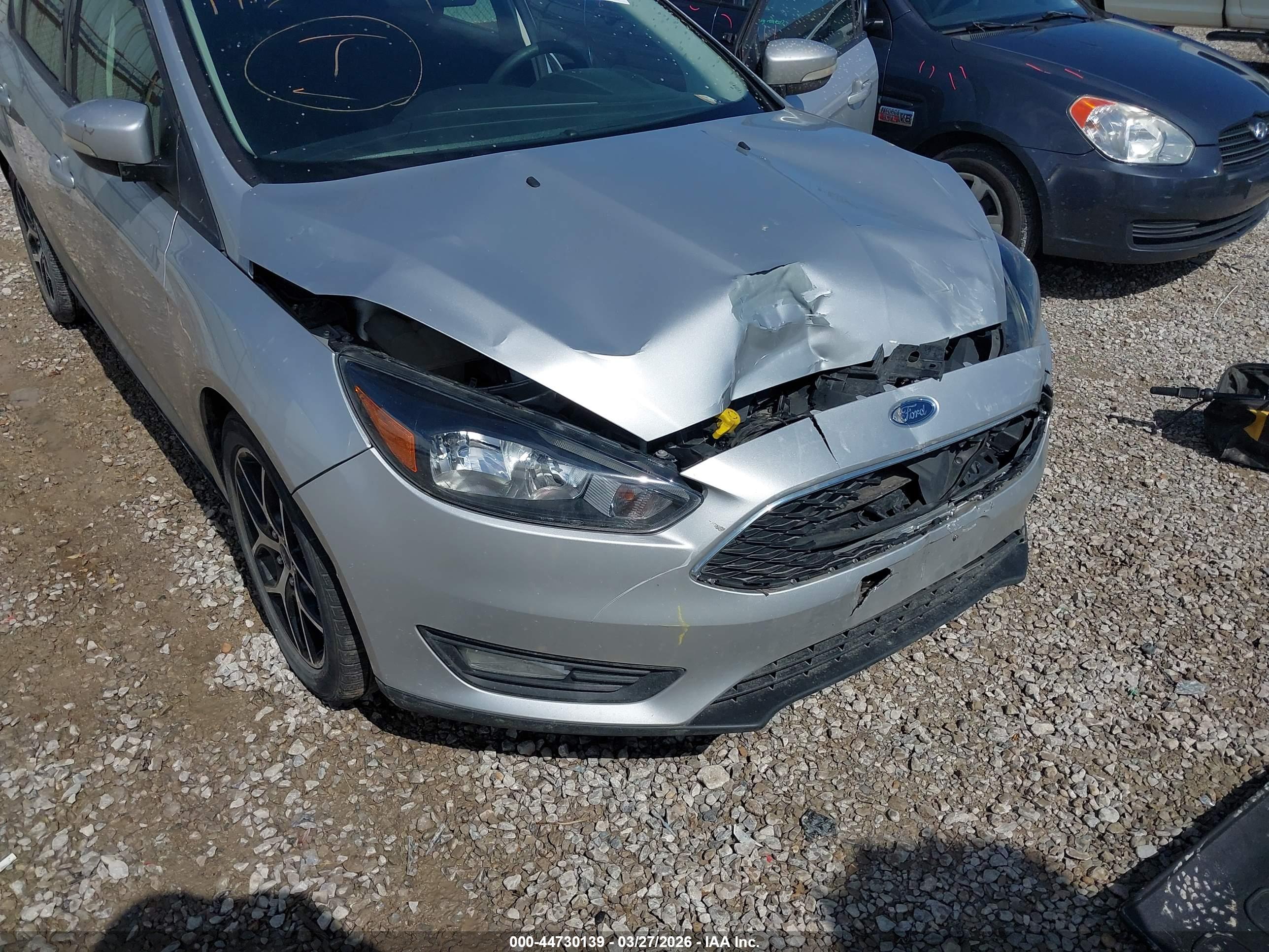 FORD FOCUS image 6