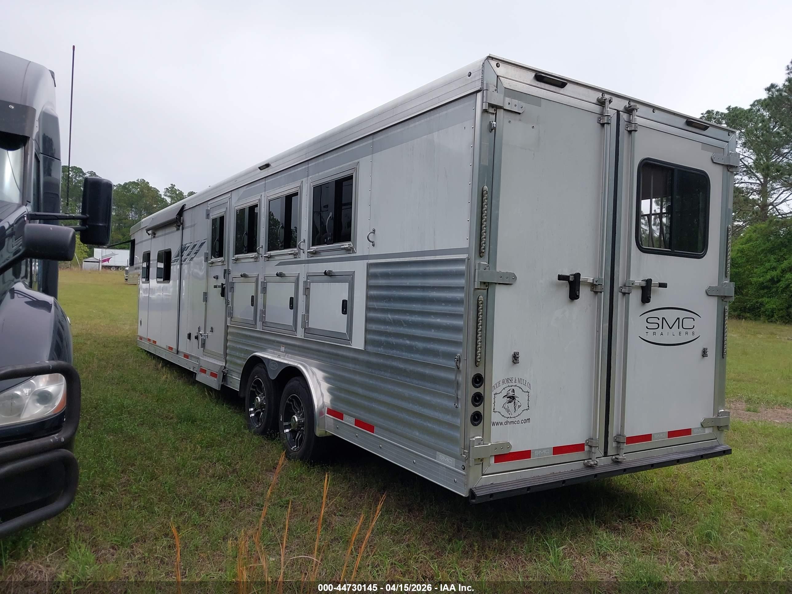 SMC TRAILERS image 3