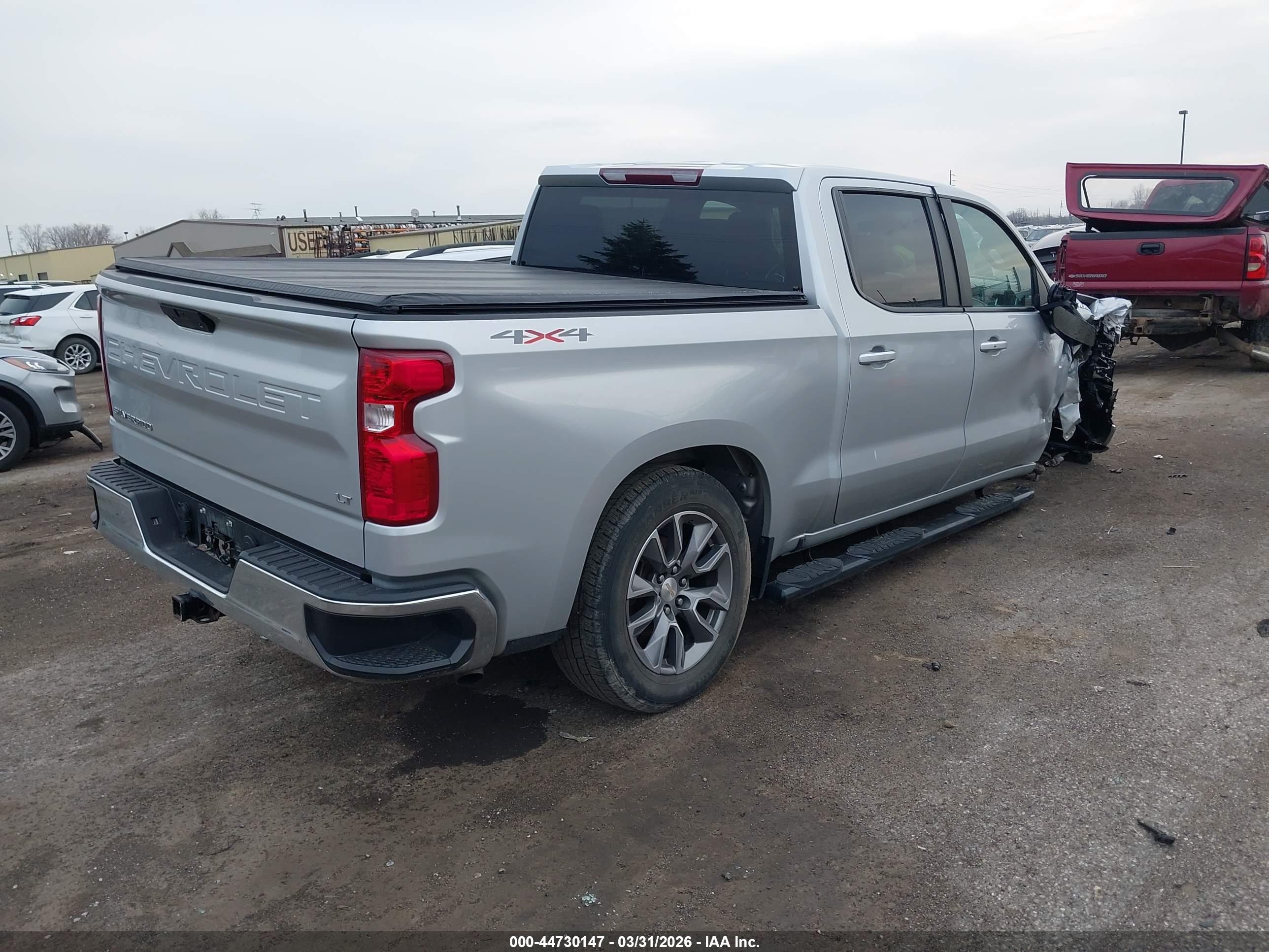 CHEVROLET SILVERADO image 4