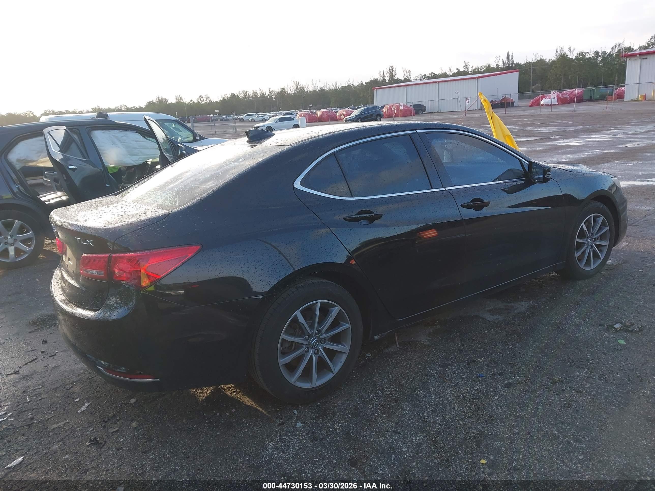 ACURA TLX image 4
