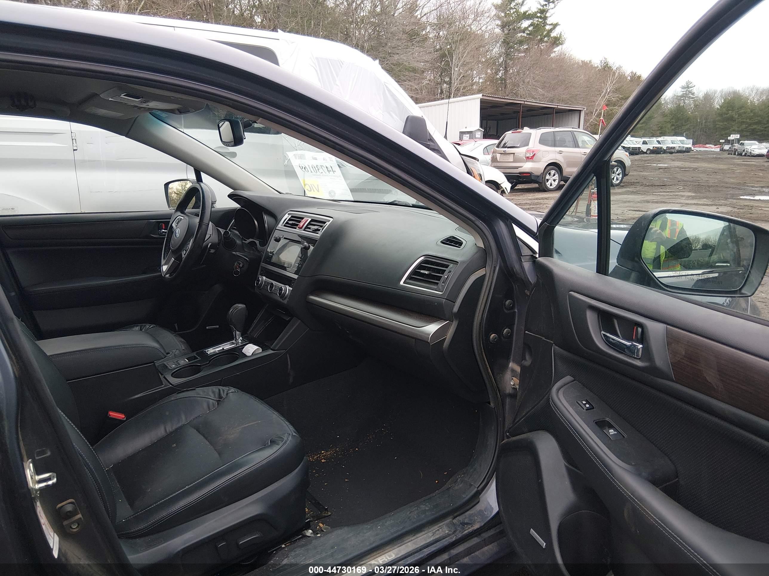 SUBARU LEGACY image 5