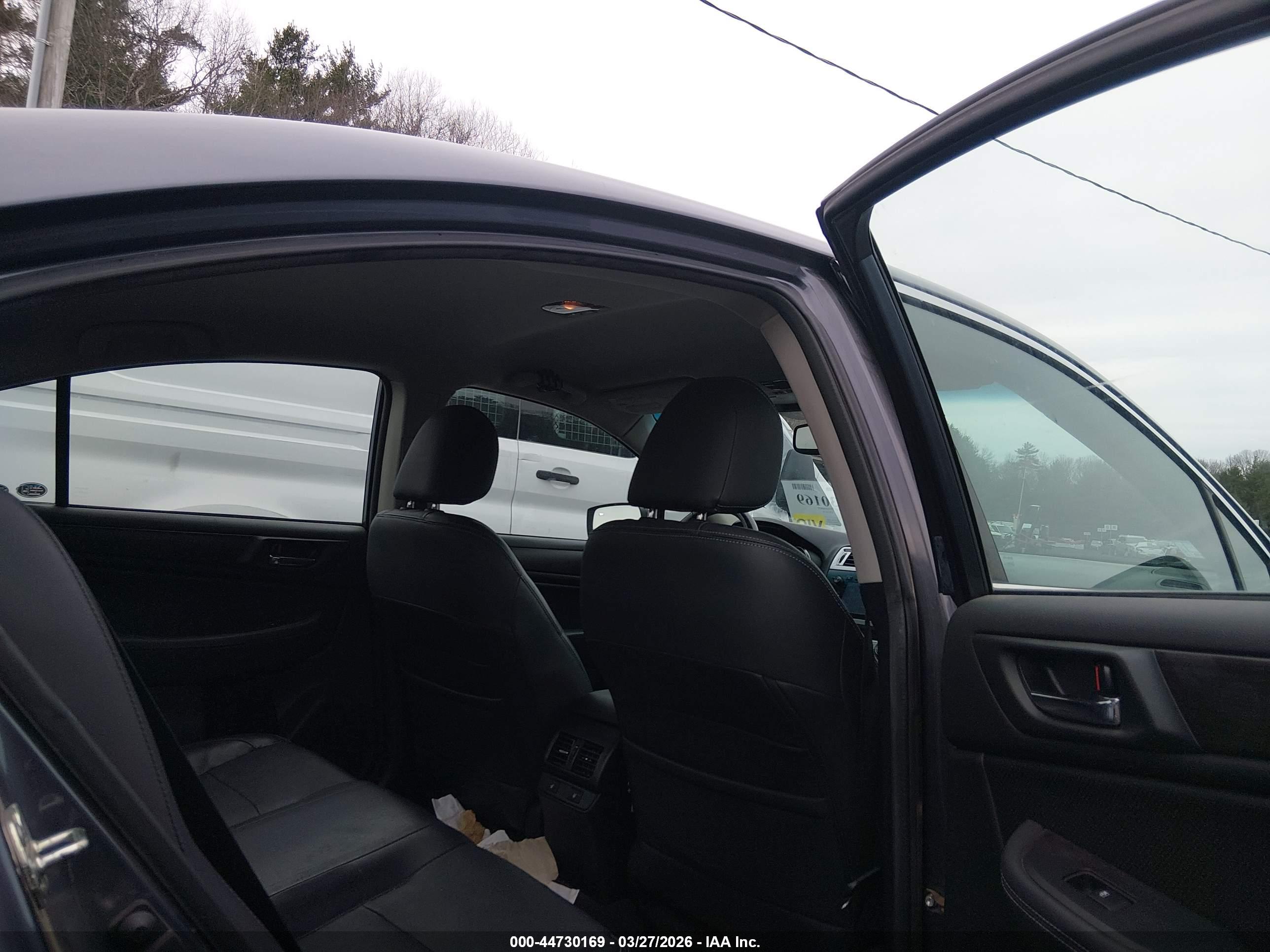 SUBARU LEGACY image 8