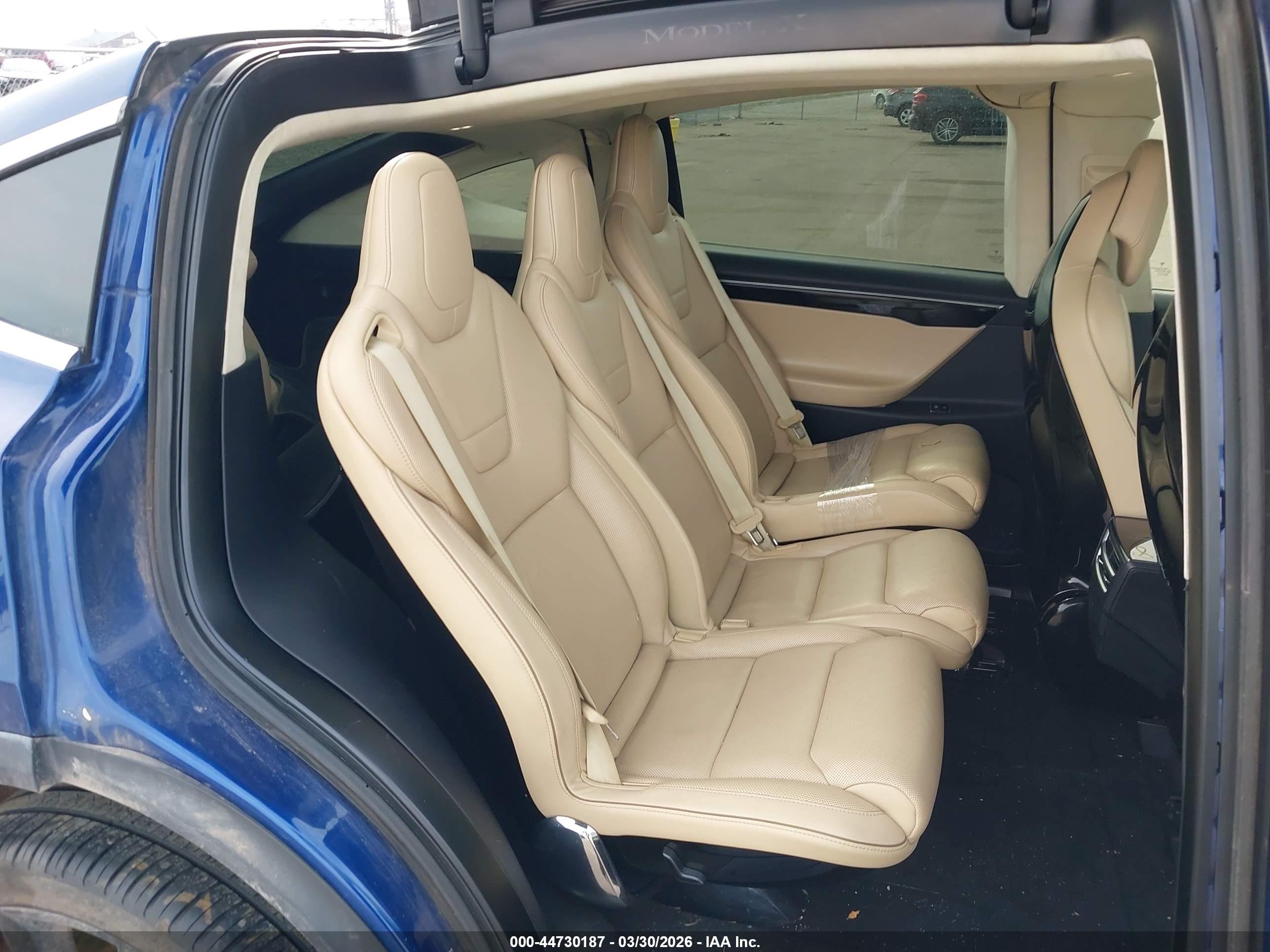 TESLA MODEL image 8