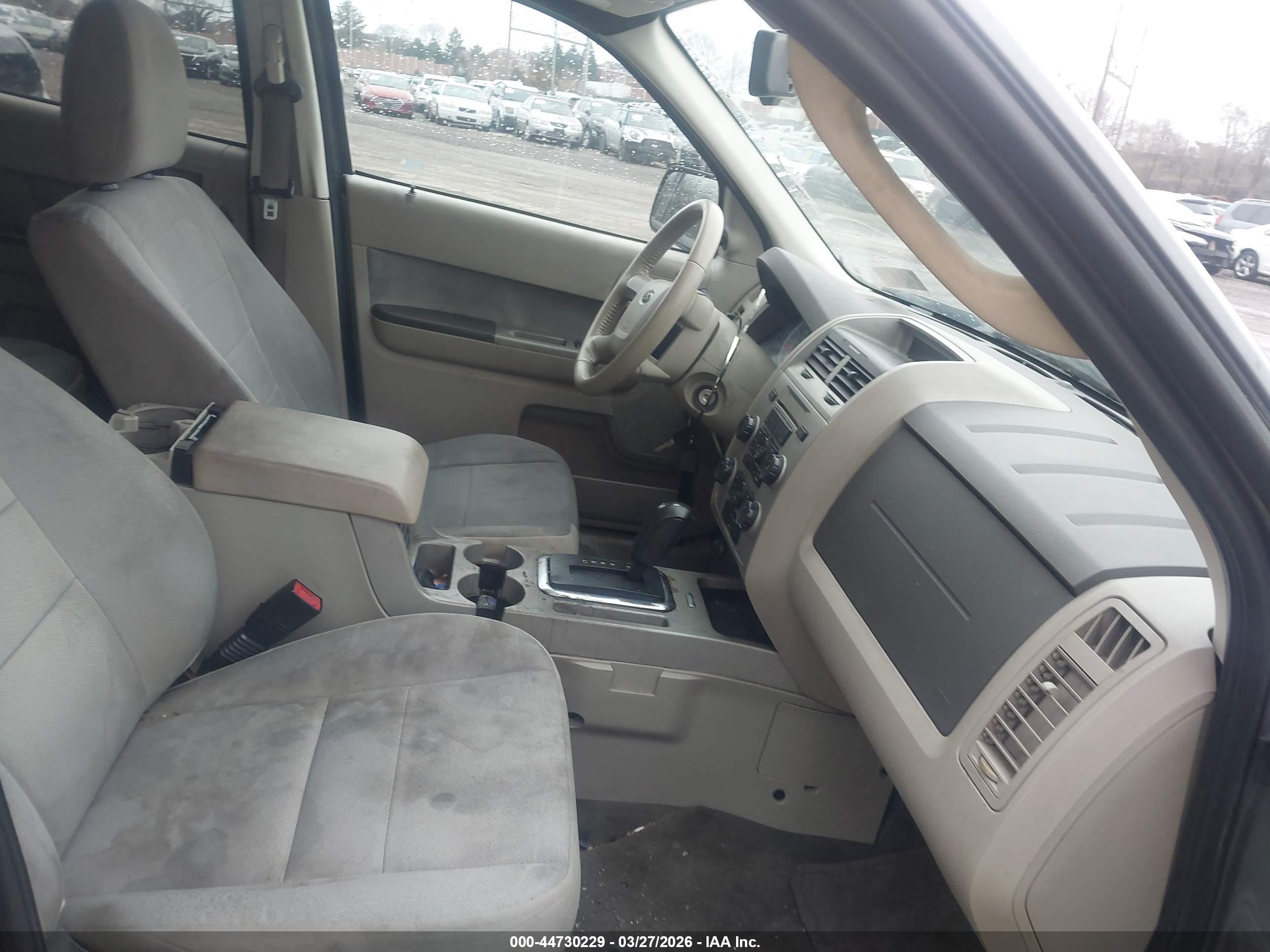 FORD ESCAPE image 5