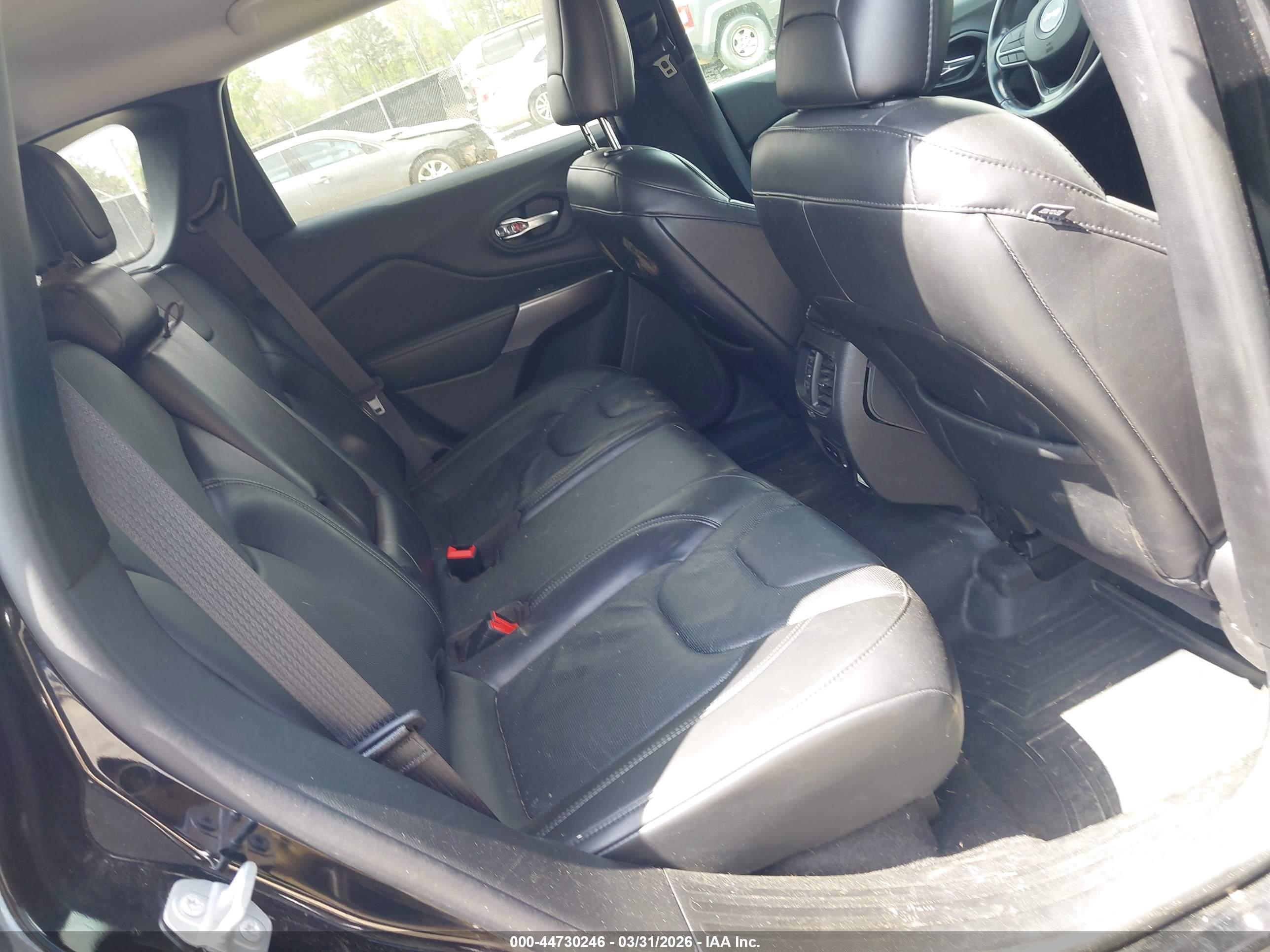 JEEP CHEROKEE image 8