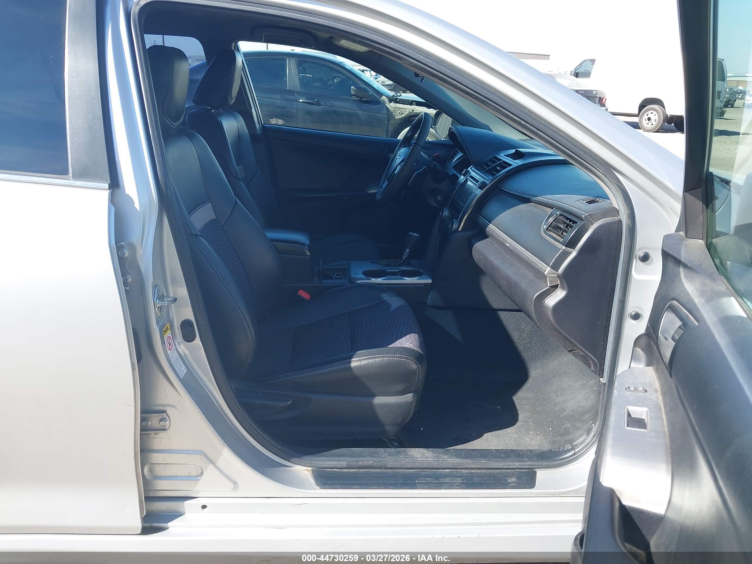 TOYOTA CAMRY image 5